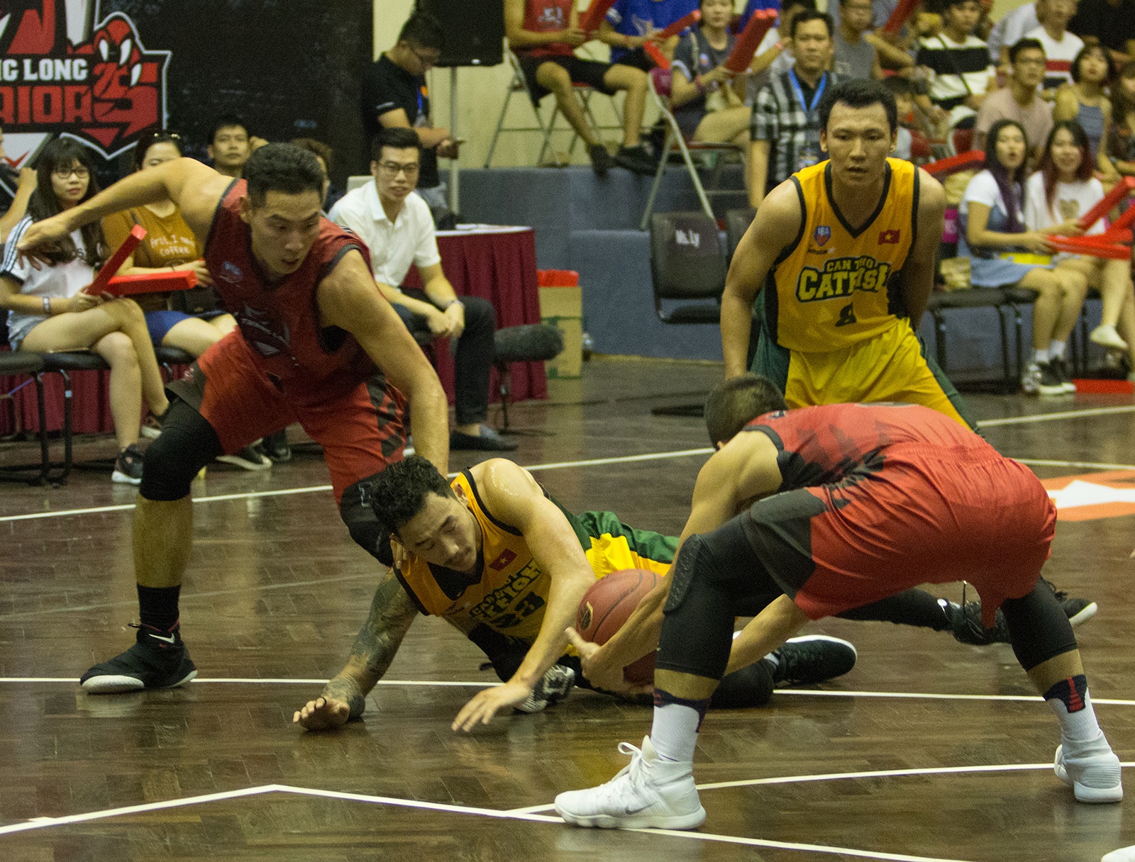 thanglong warriors danh bai cantho catfish anh 14