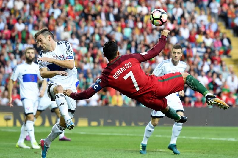 trac nghiem cristiano ronaldo anh 6