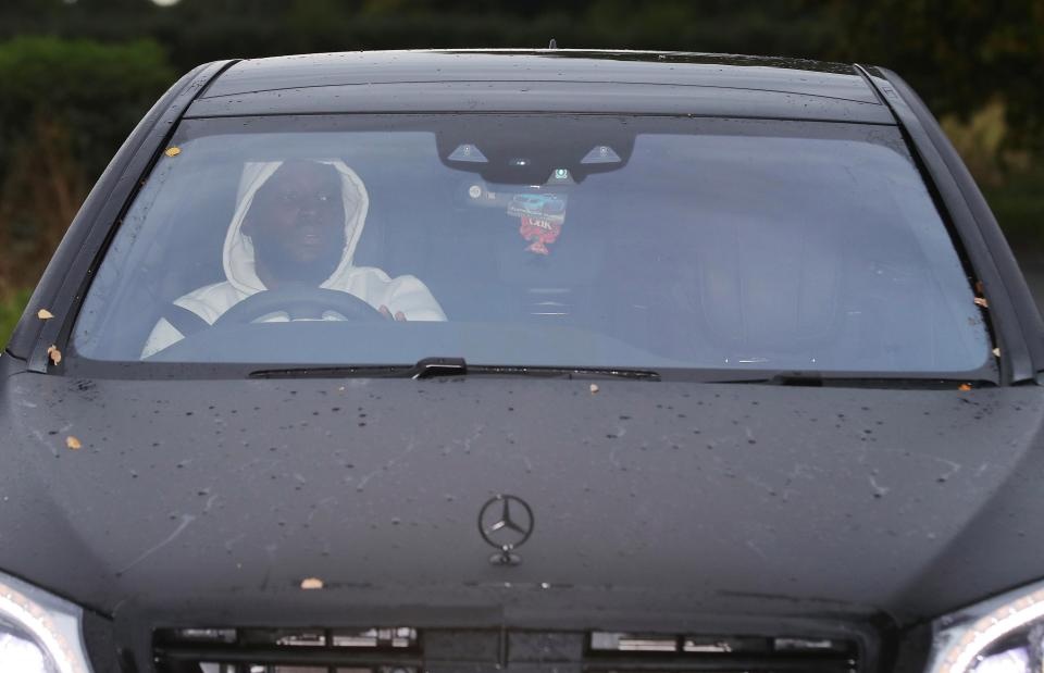 ibra tro lai tap luyen cung MU anh 3