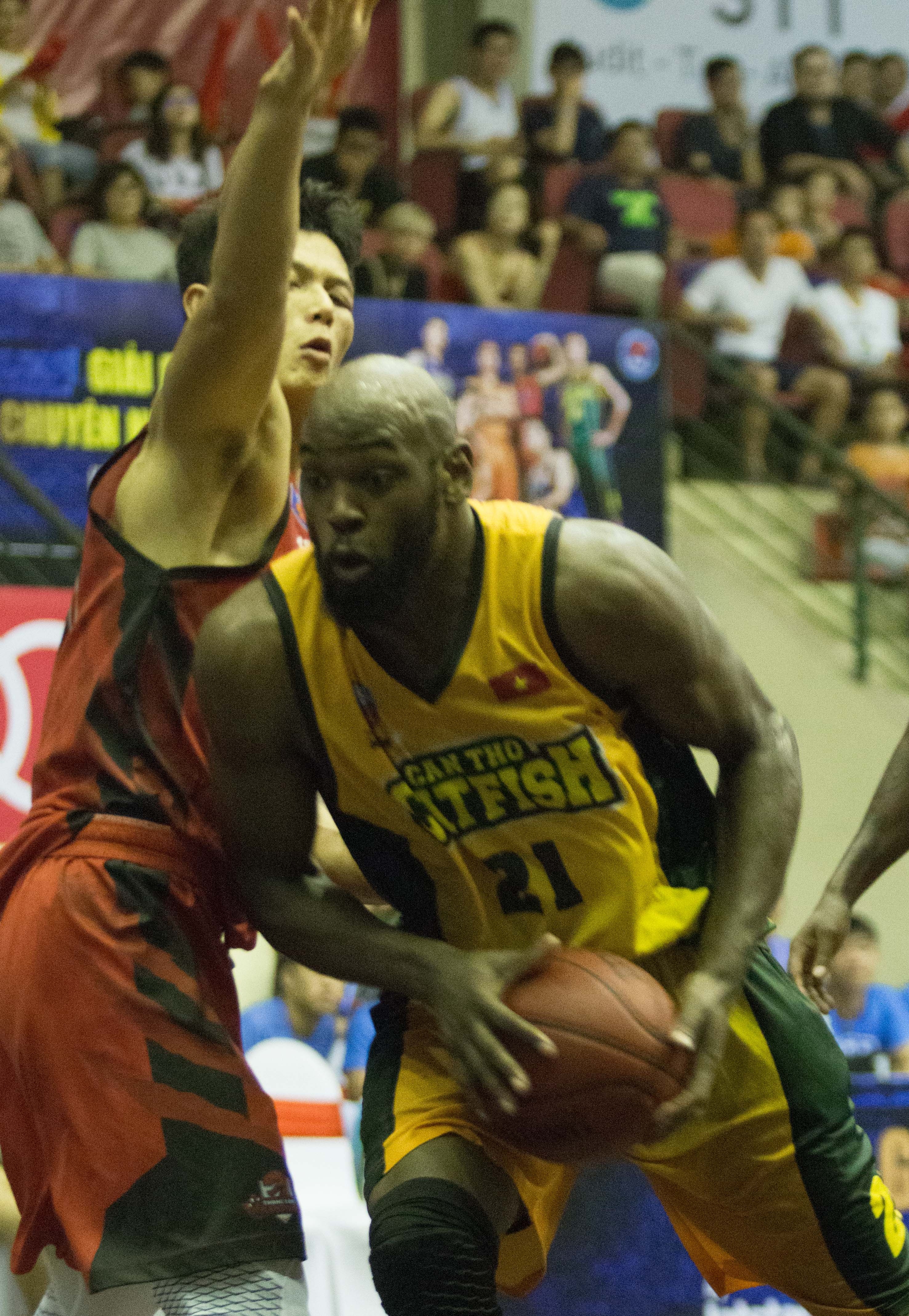 thanglong warriors thua cantho catfish anh 8