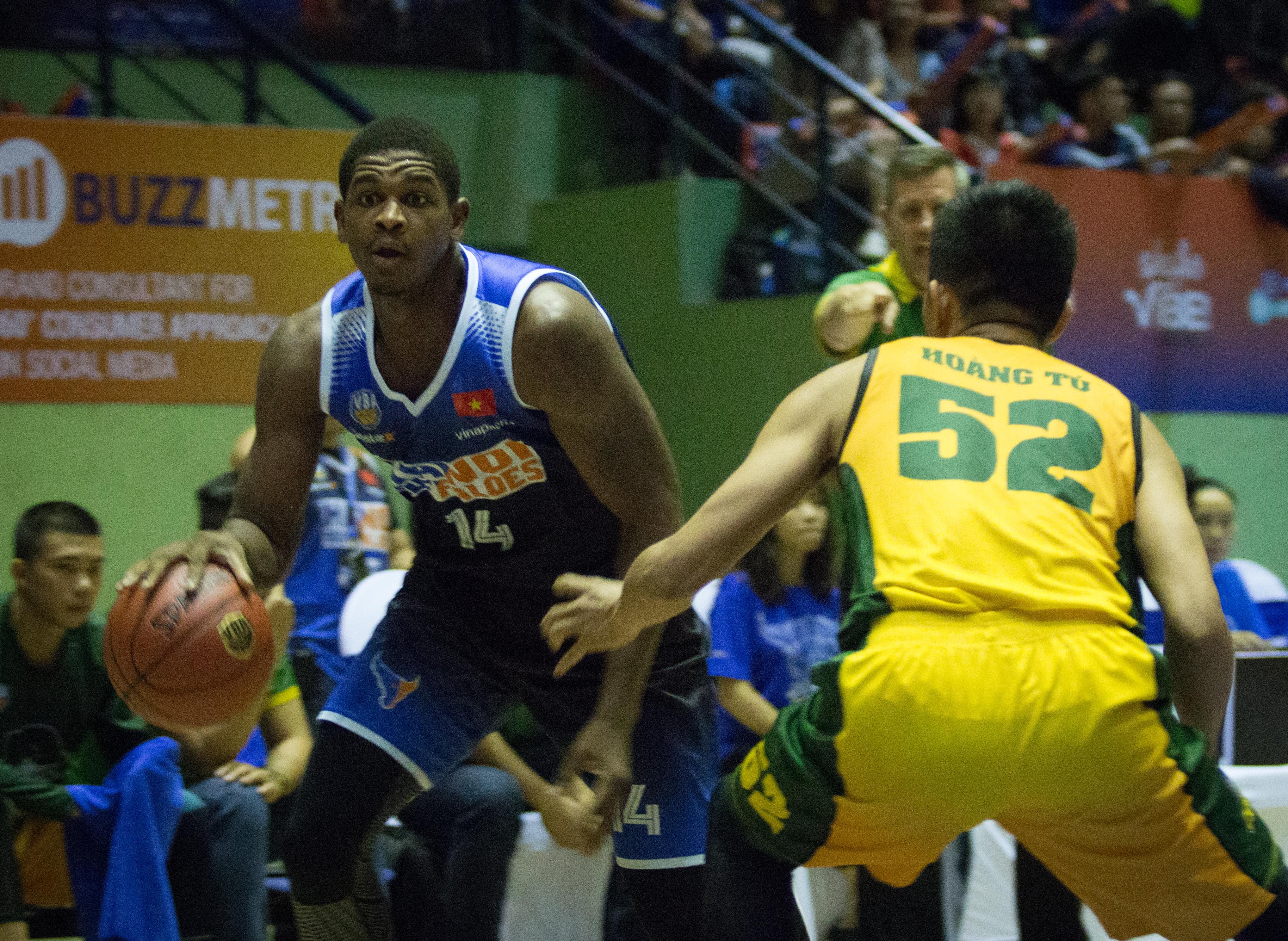 hanoi buffaloes thua tren san nha anh 2
