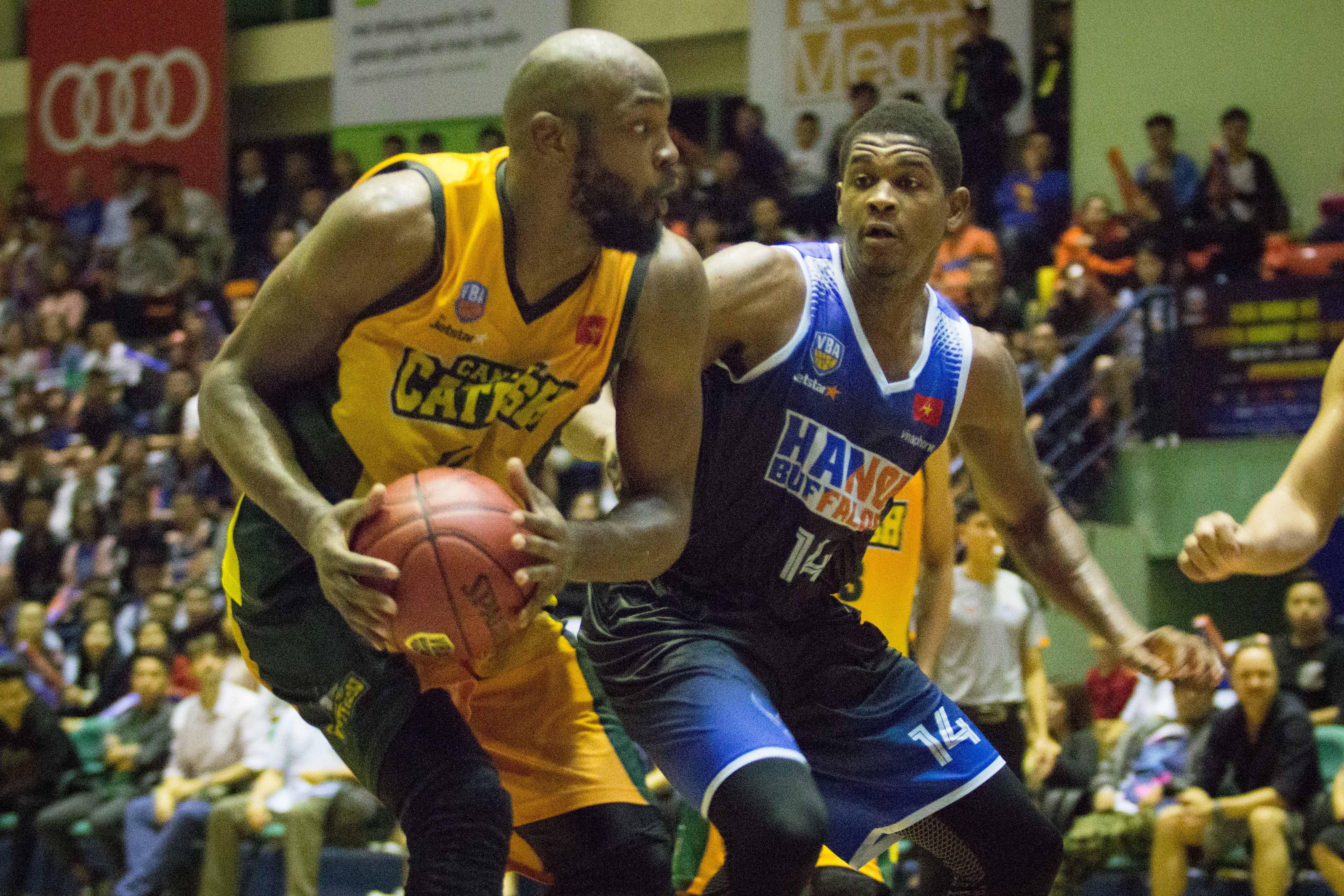 hanoi buffaloes thua tren san nha anh 6