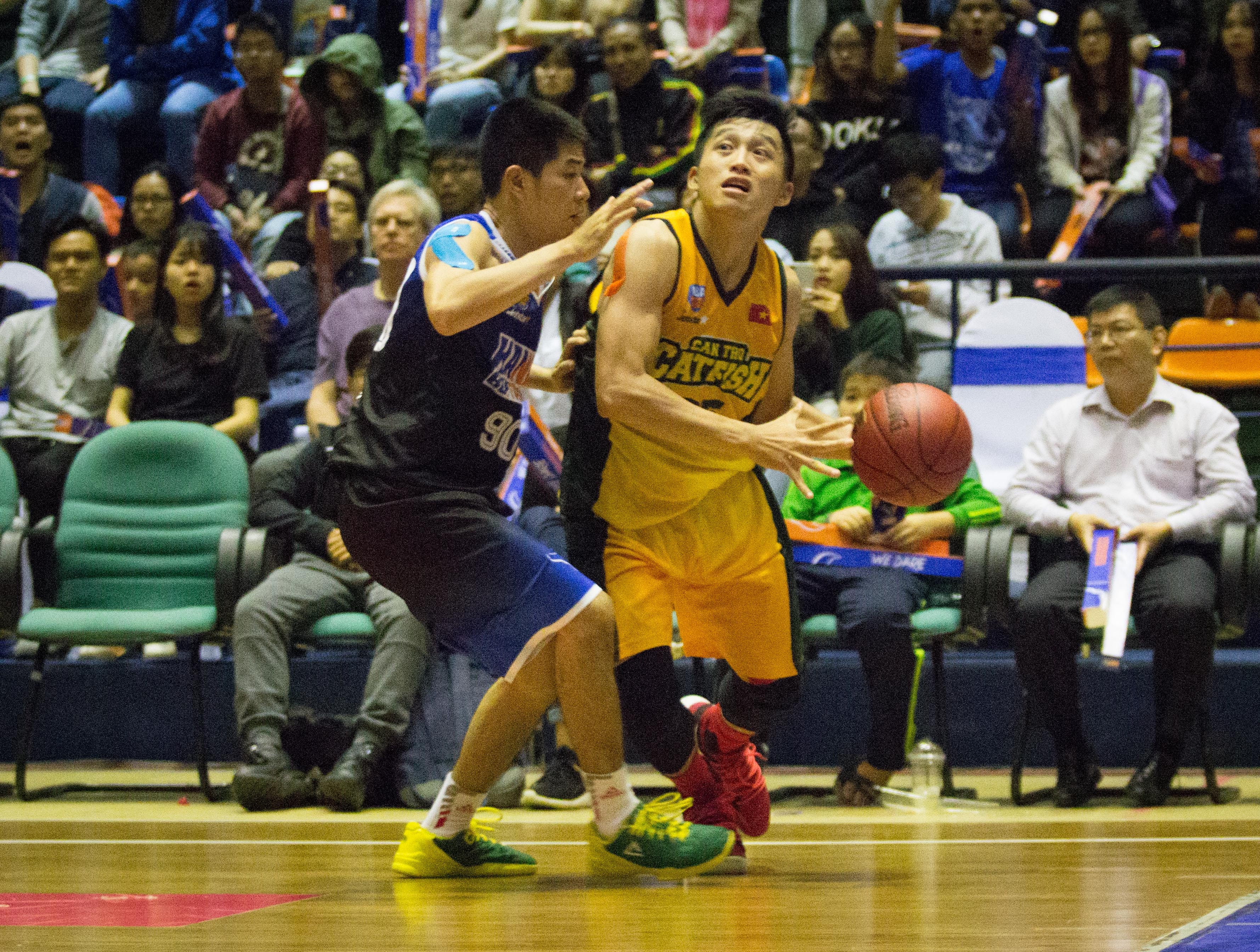 hanoi buffaloes thua tren san nha anh 8