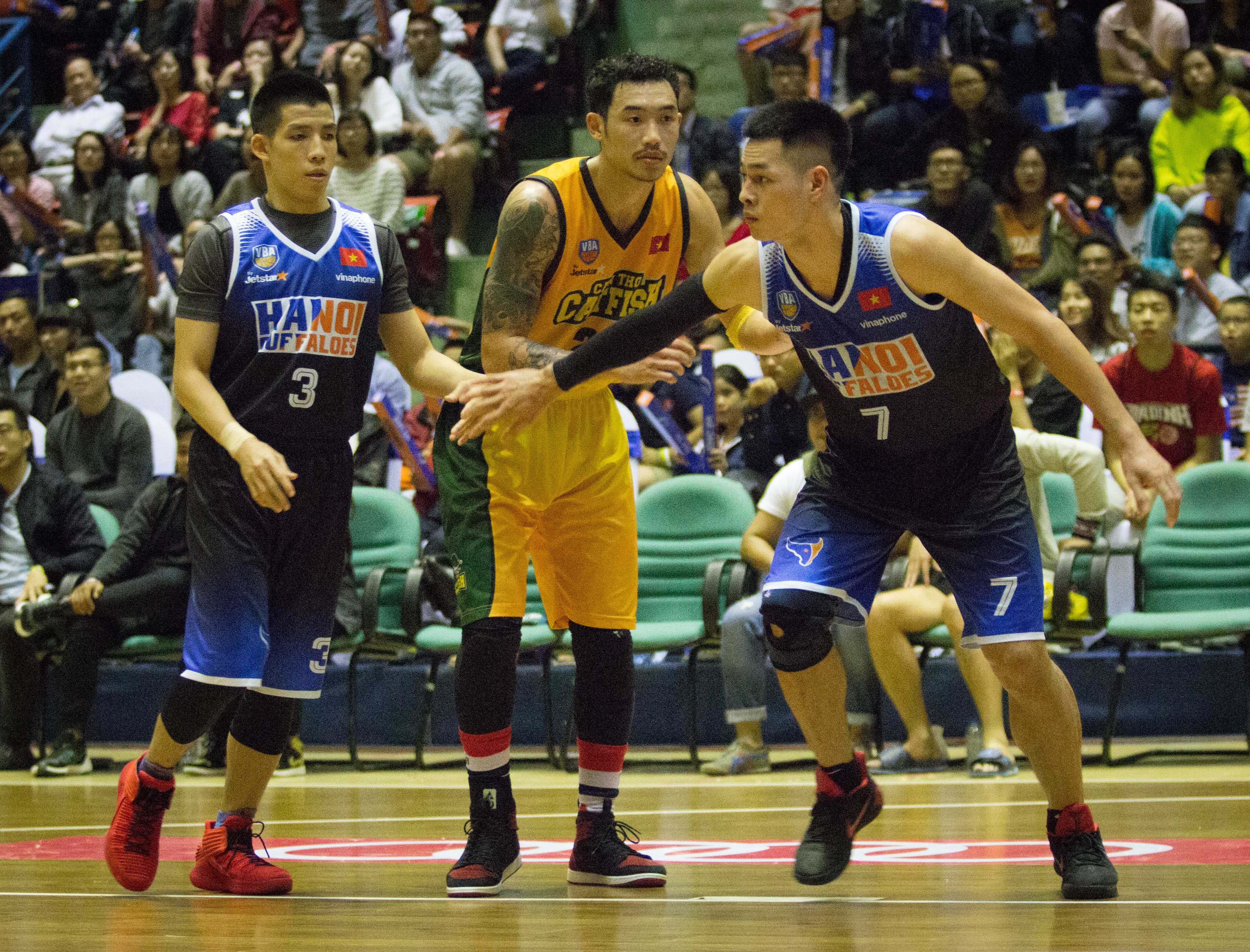 hanoi buffaloes thua cantho catfish anh 9