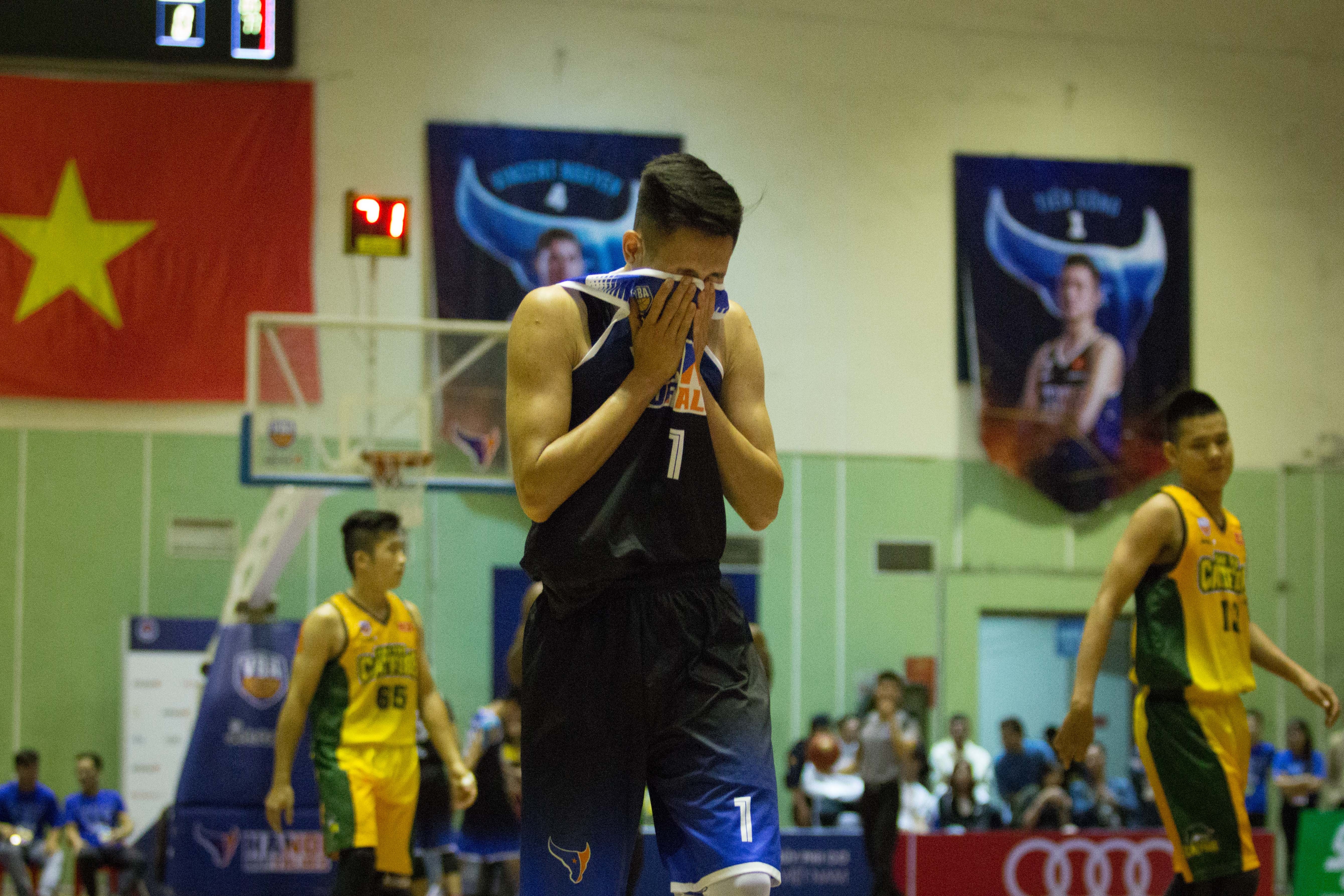 hanoi buffaloes thua cantho catfish anh 7