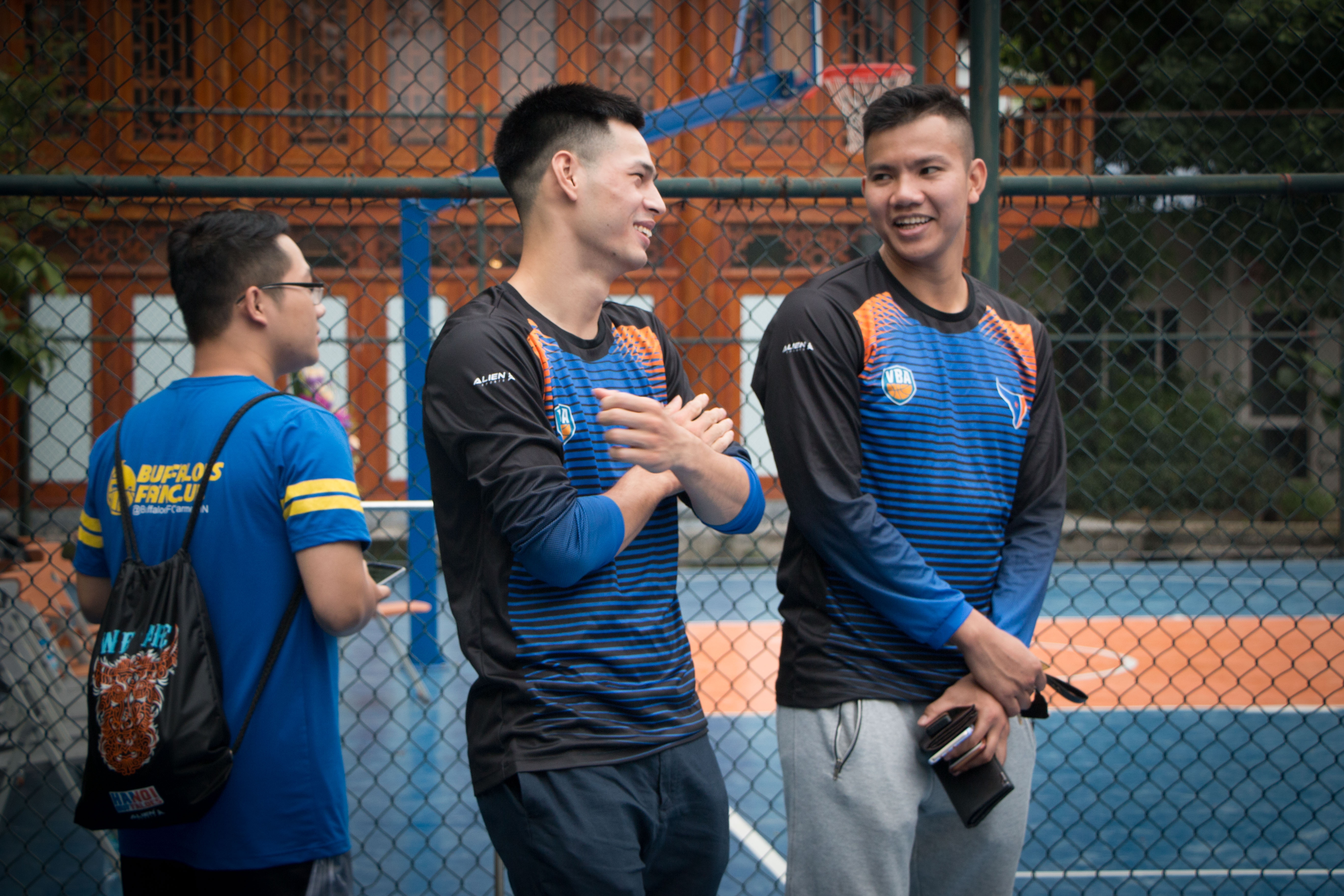 hanoi buffaloes giao luu bong ro anh 11