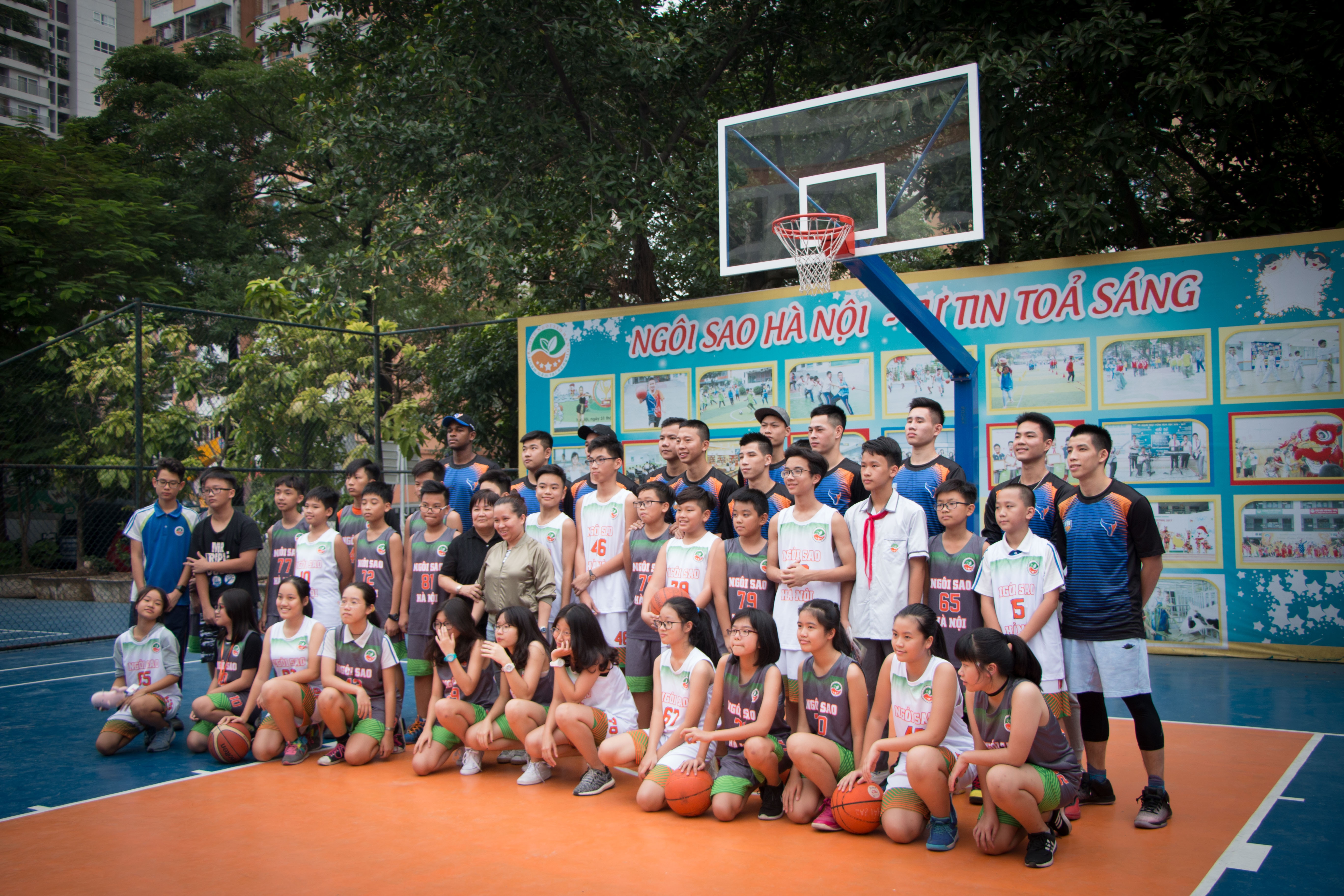 hanoi buffaloes giao luu bong ro anh 18