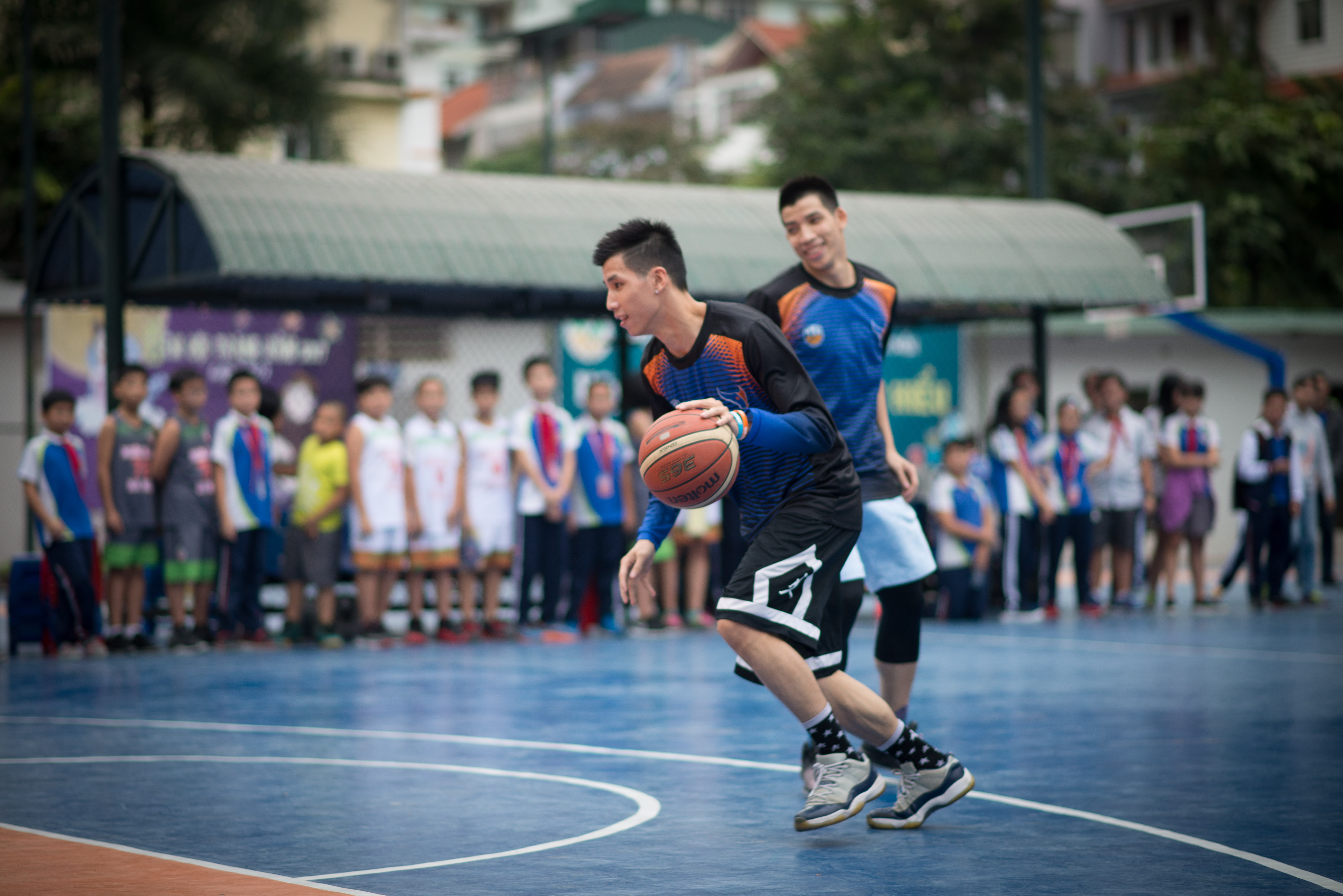 hanoi buffaloes giao luu bong ro anh 5