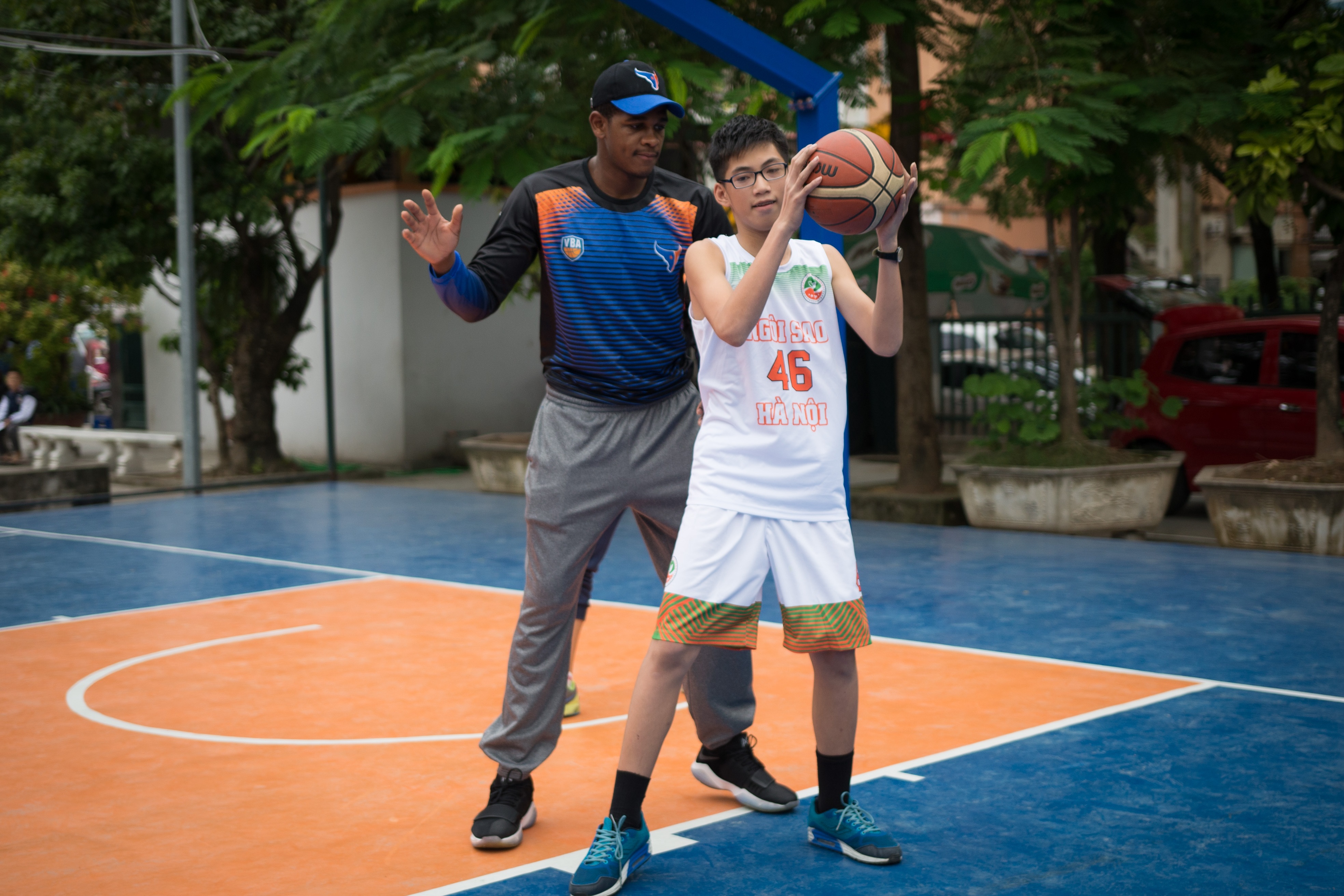 hanoi buffaloes giao luu bong ro anh 7