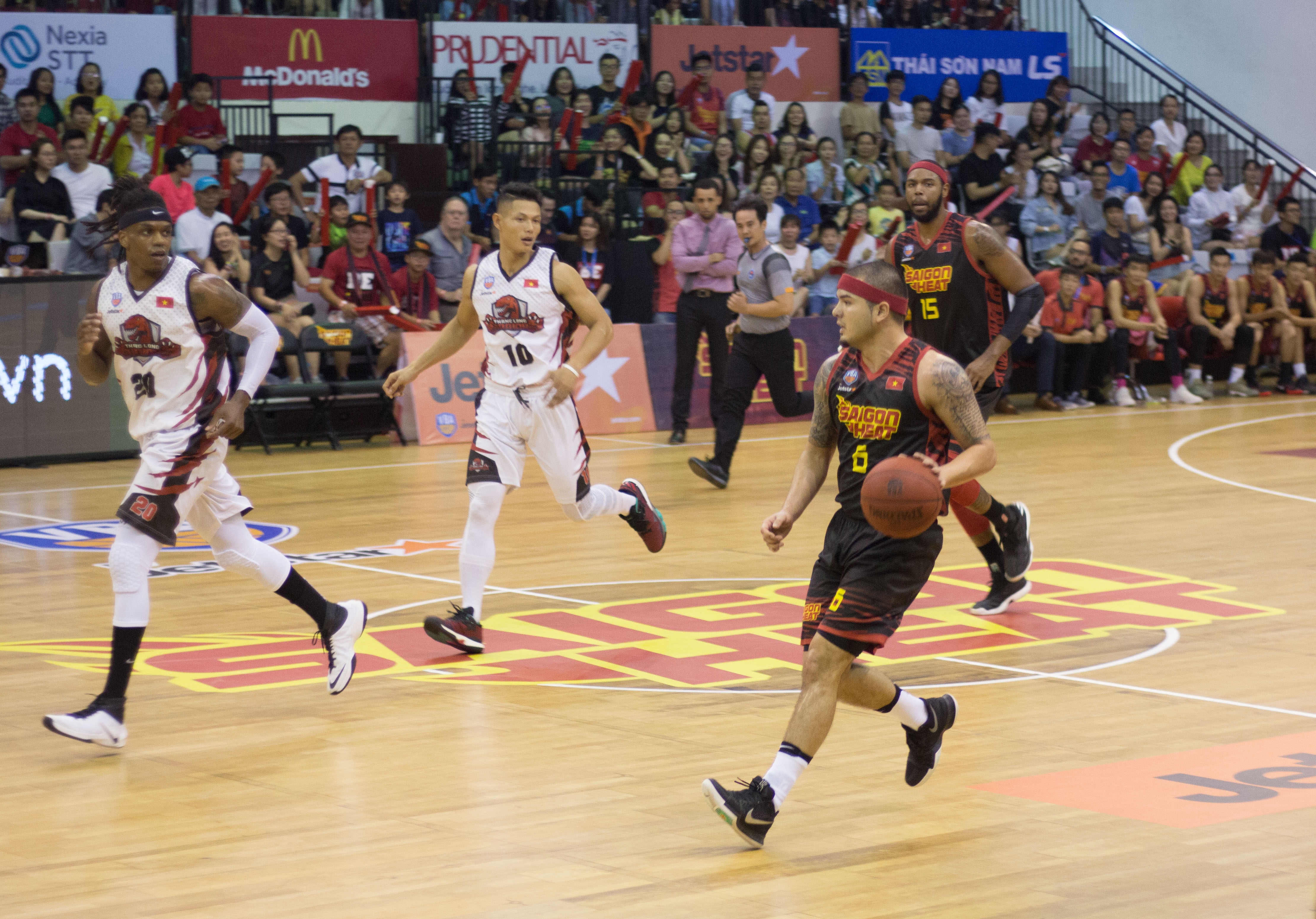 saigon heat thua thanglong warriors anh 12