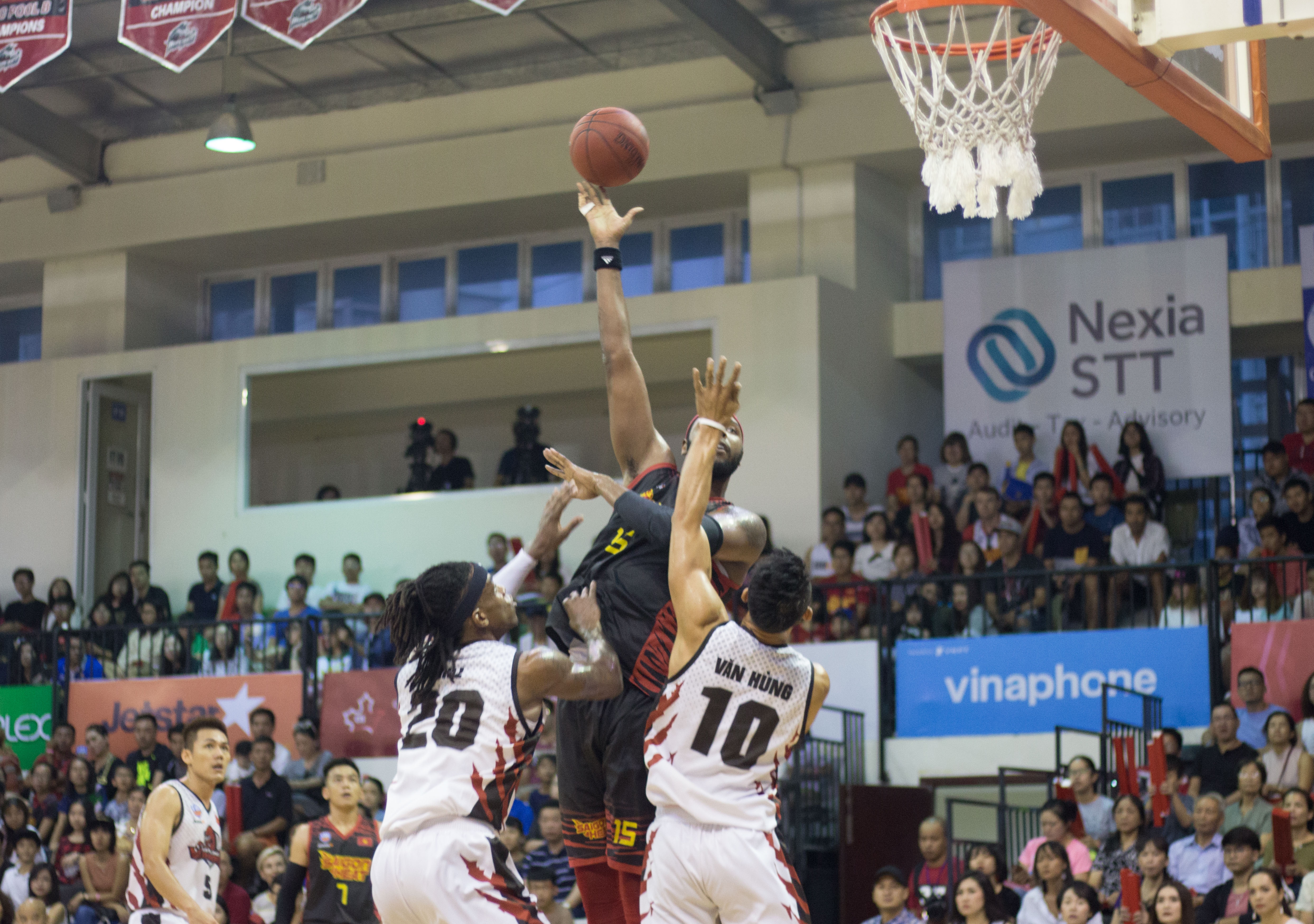 saigon heat thua thanglong warriors anh 3