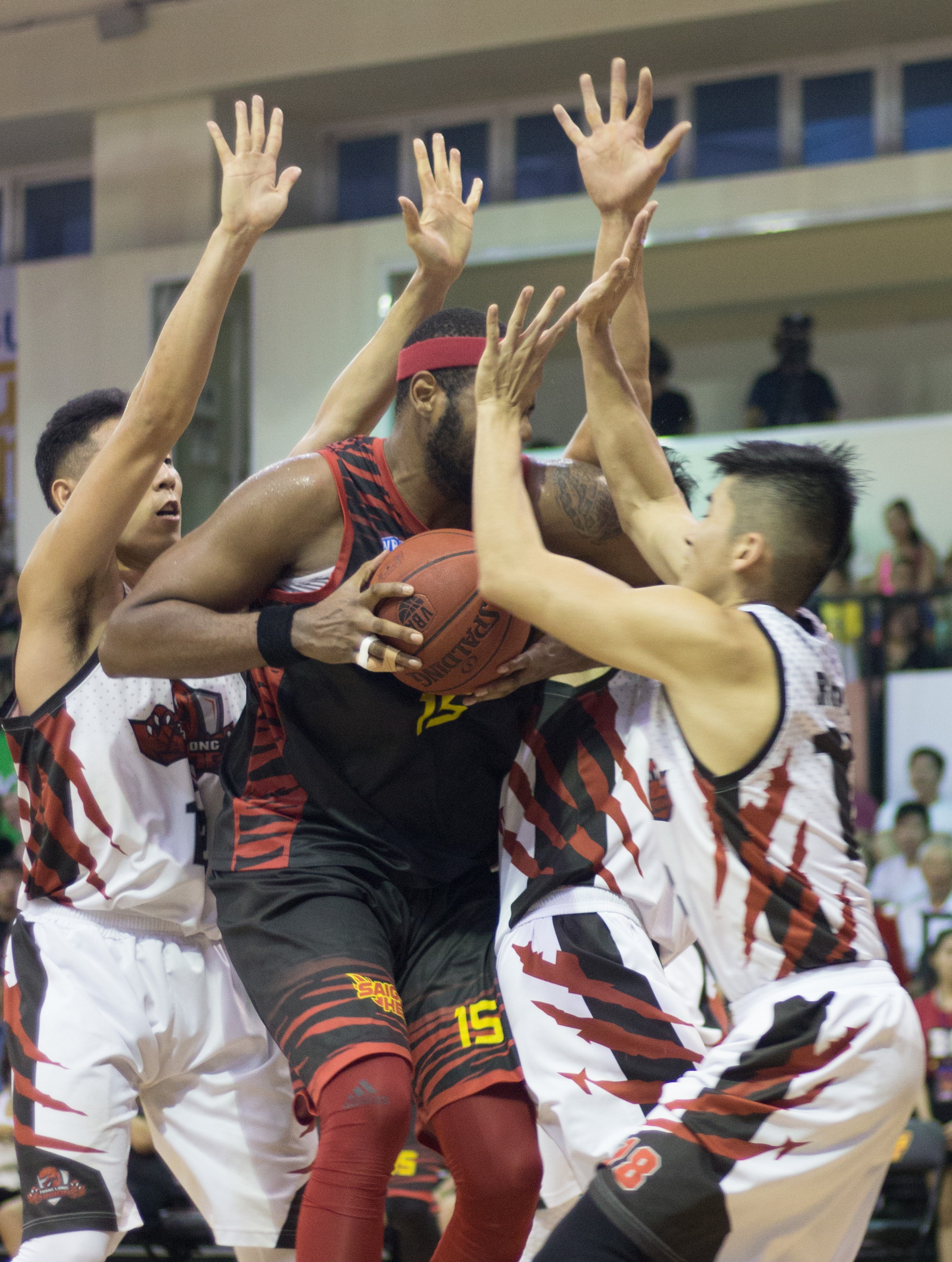 saigon heat thua thanglong warriors anh 5