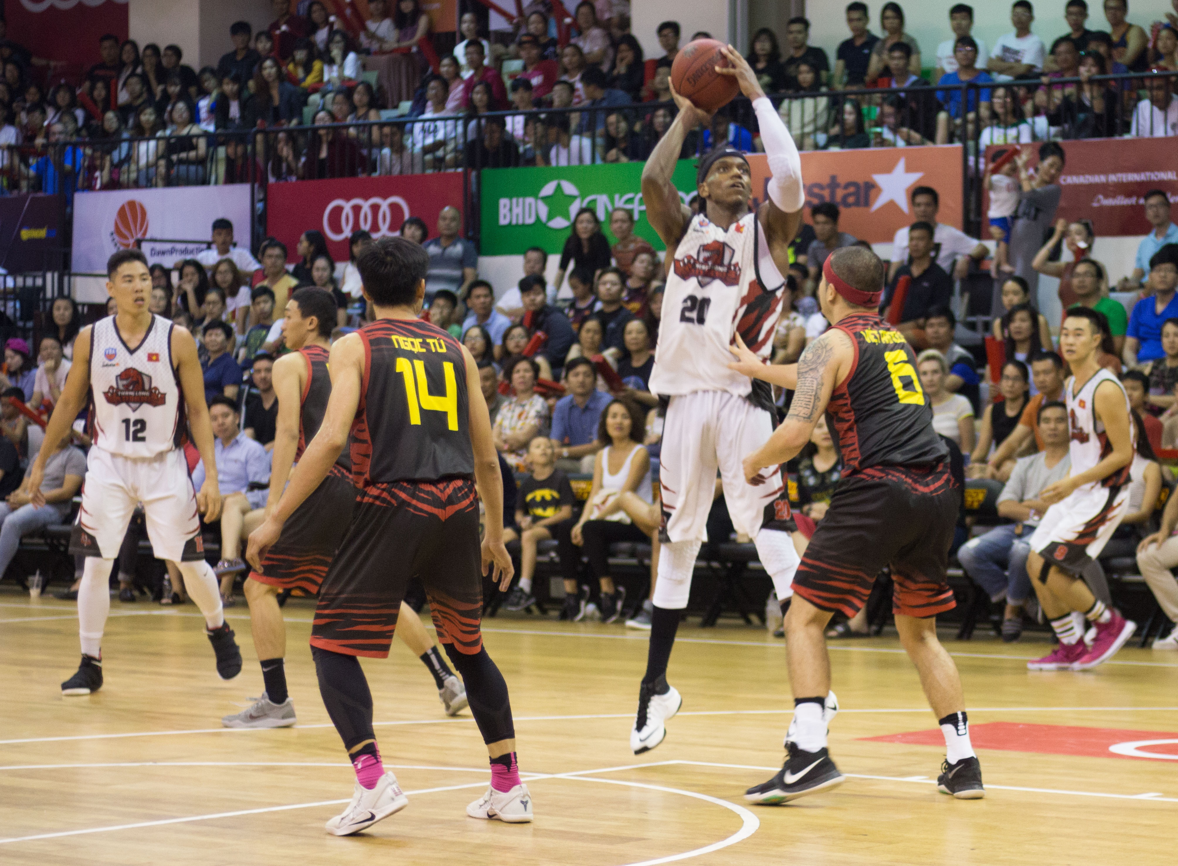 saigon heat thua thanglong warriors anh 9