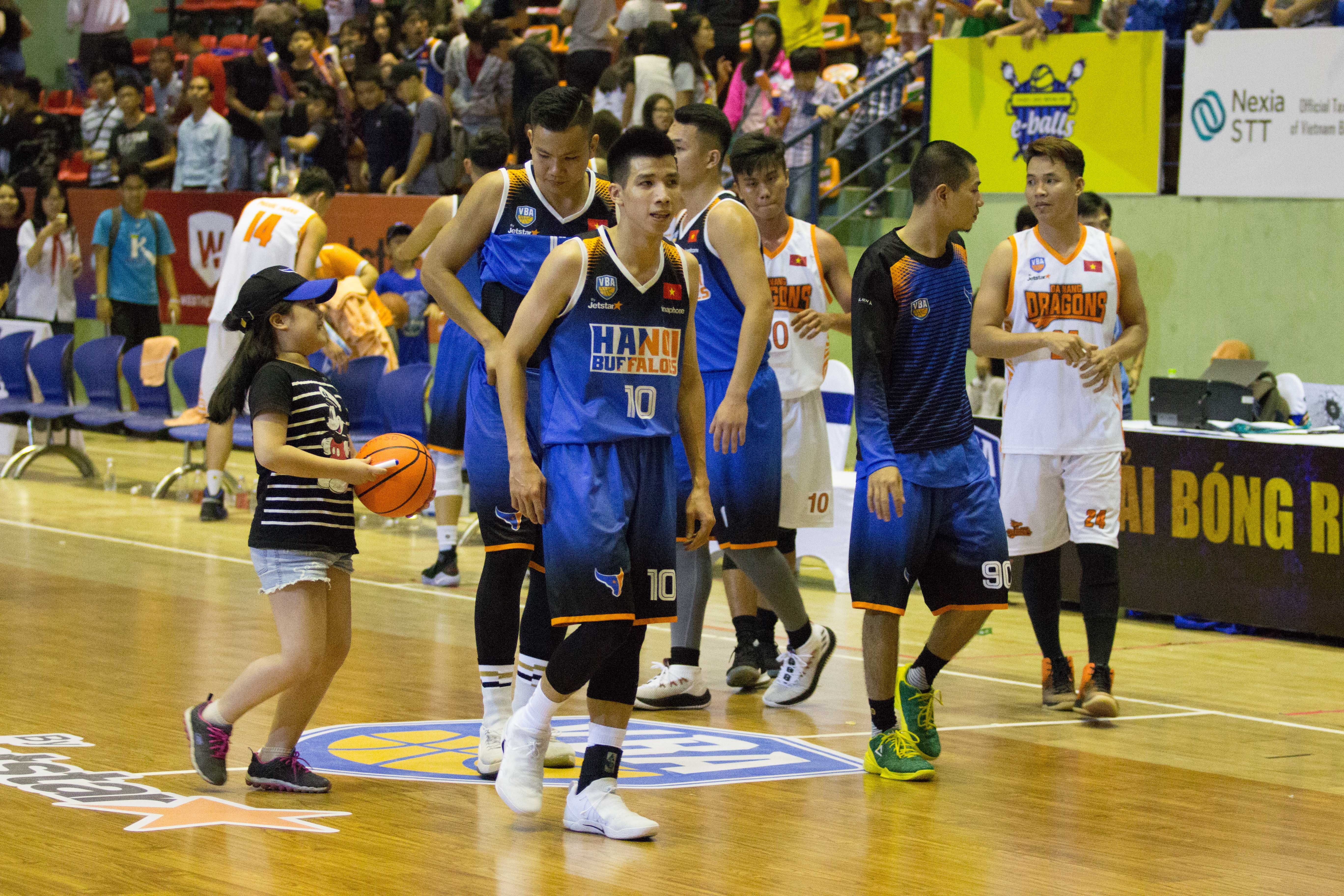 hanoi buffaloes thang danang dragons anh 15