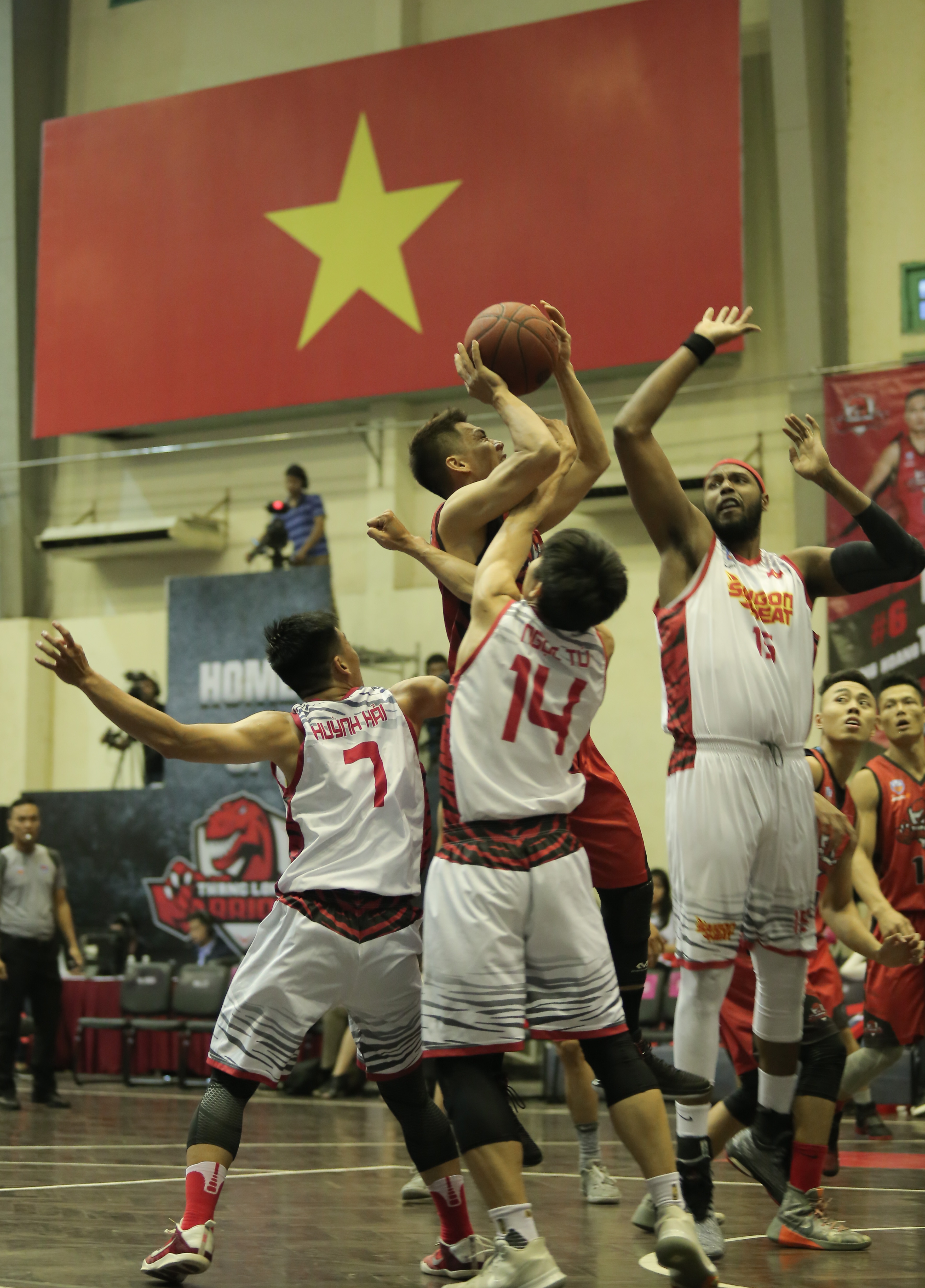 thanglong warriors thang saigon heat anh 3