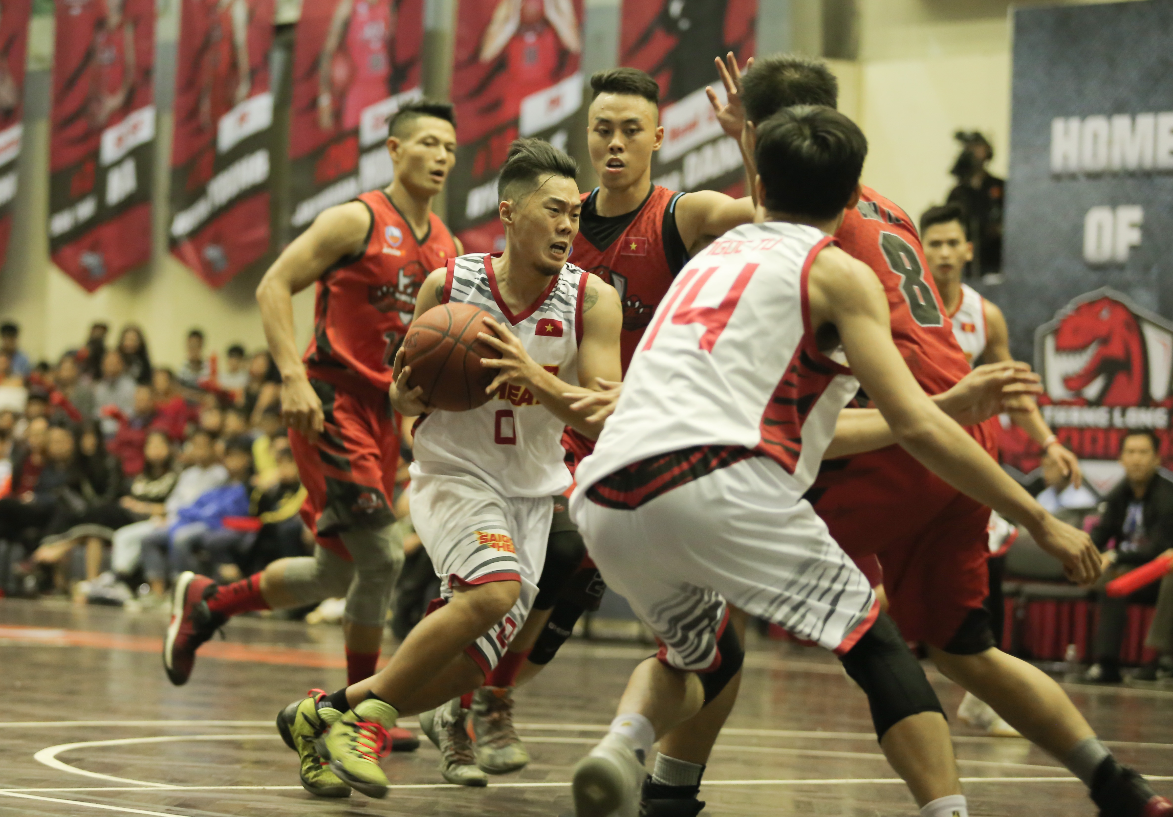 Dan 3 hiep, Saigon Heat van de Thanglong Warriors loi nguoc dong hinh anh