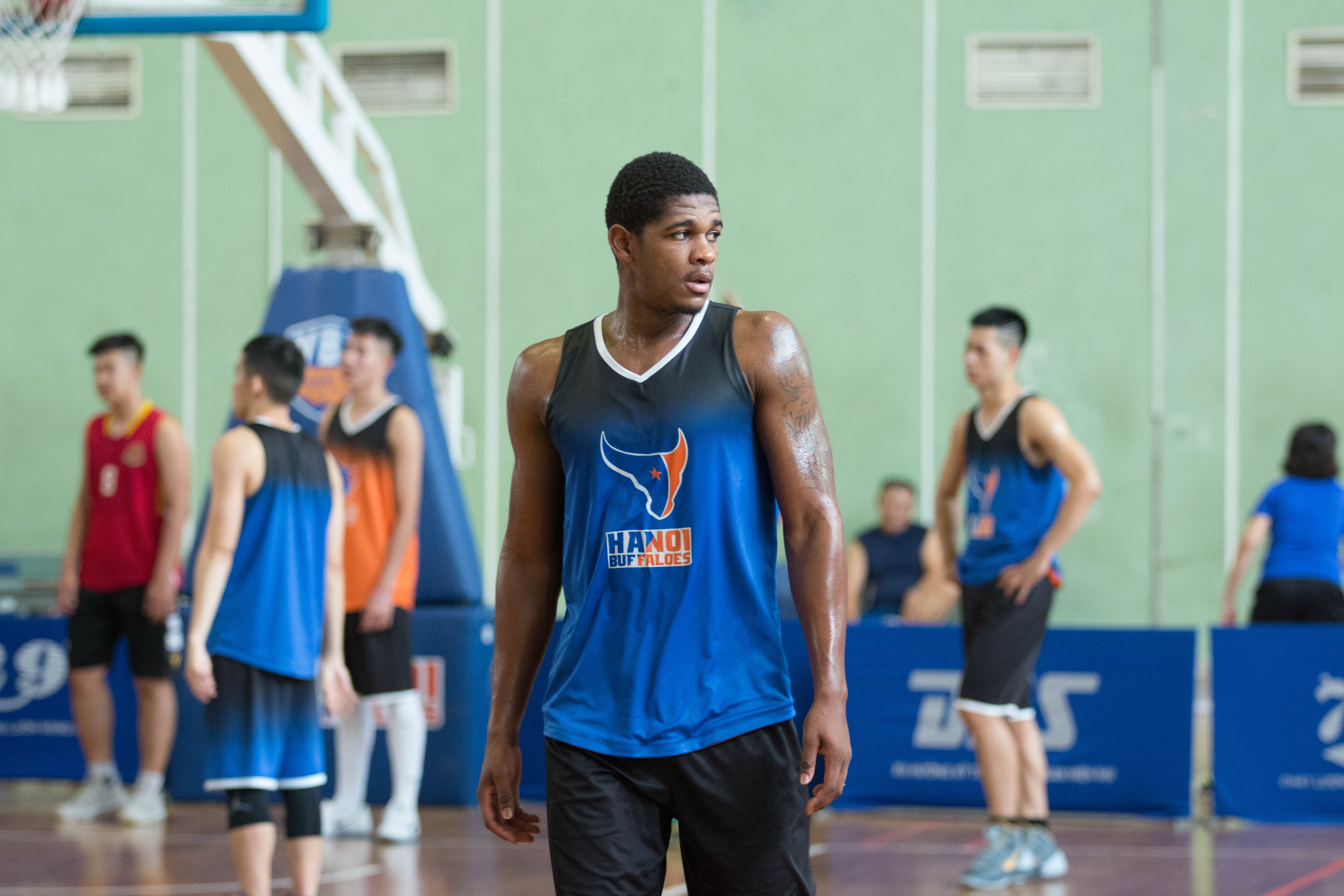 Hanoi buffaloes tap luyen truoc pla-off anh 11