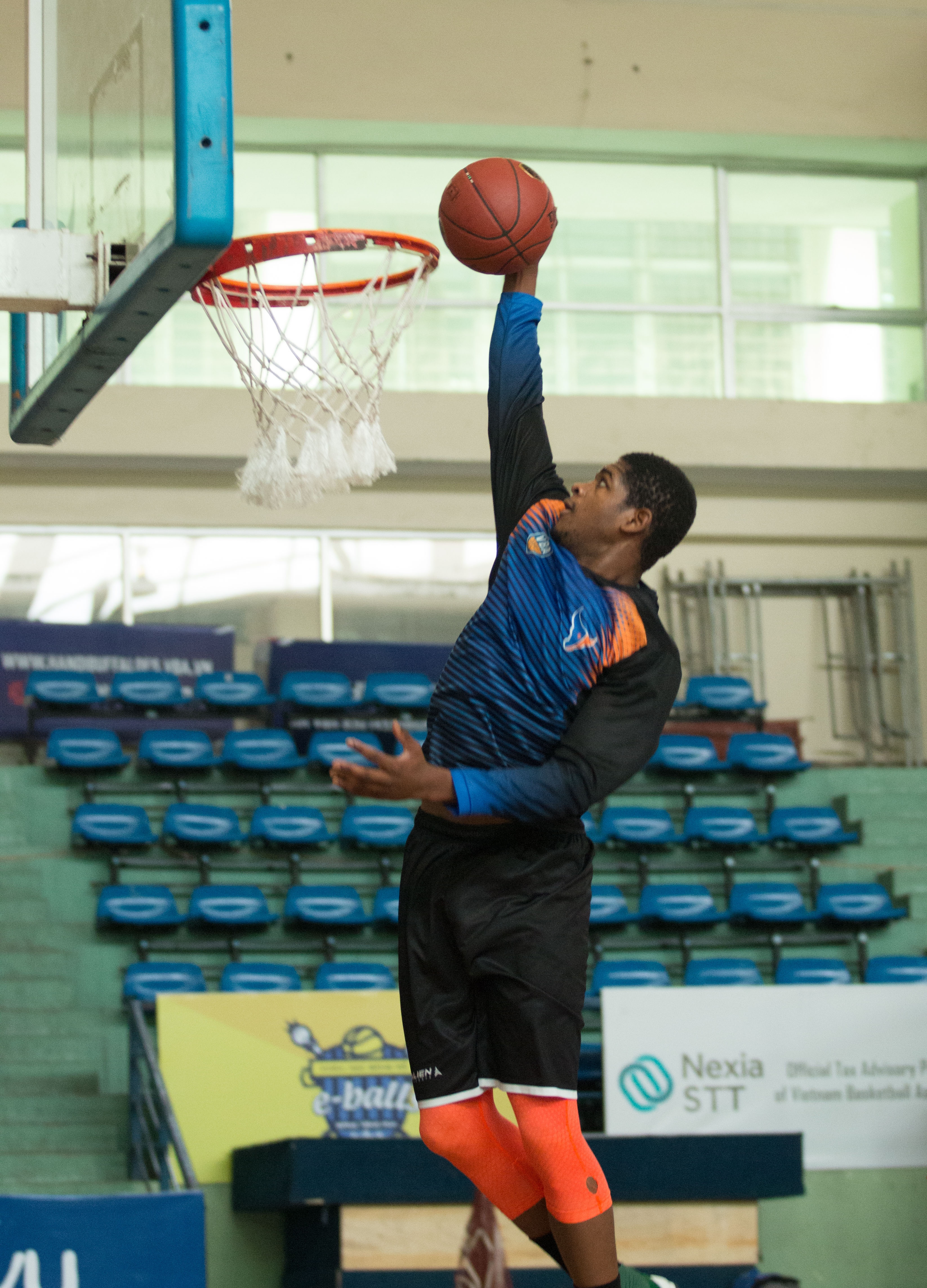 Hanoi buffaloes tap luyen truoc pla-off anh 12