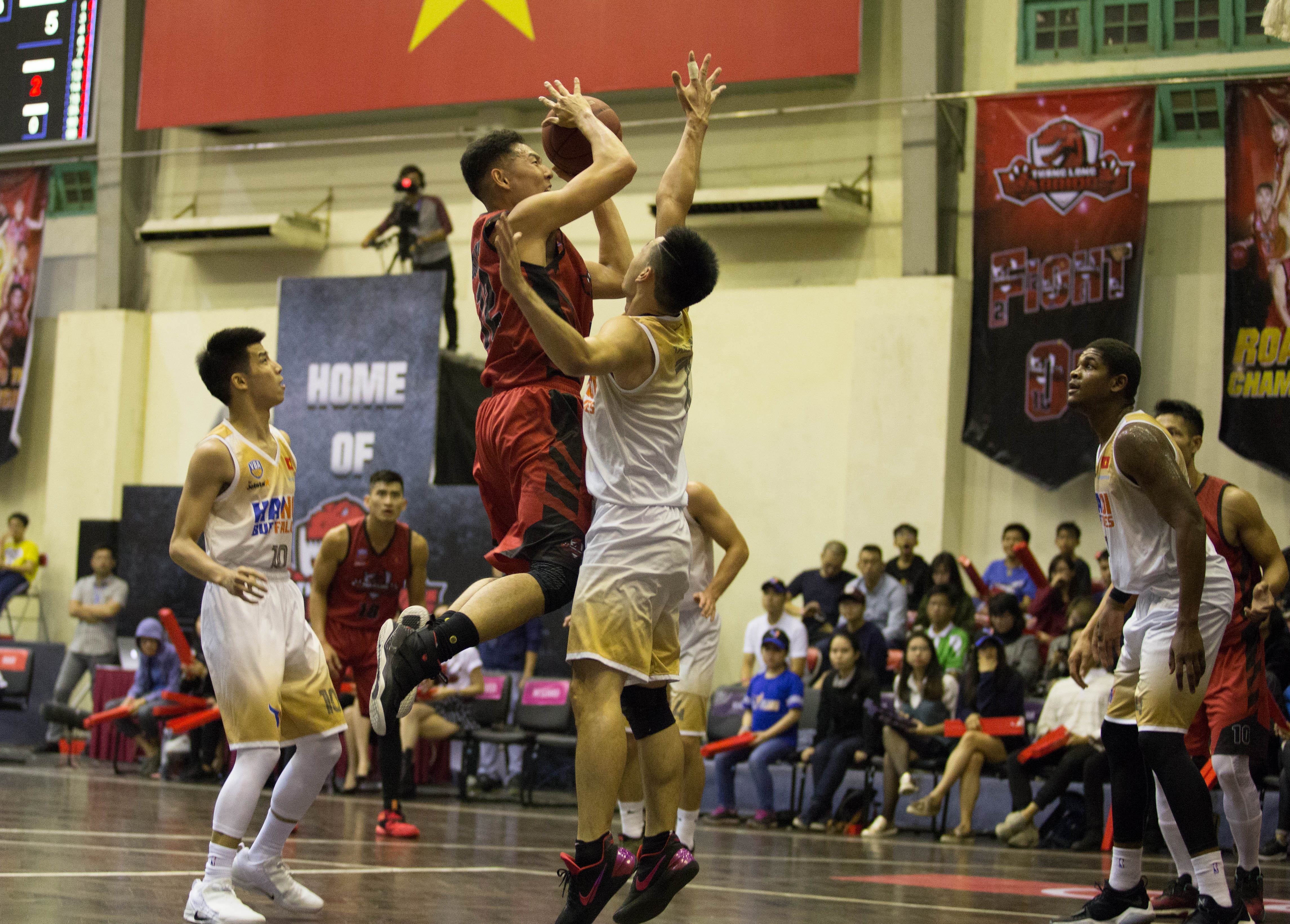 thanglong warriors dai thang Hanoi buffaloes anh 4