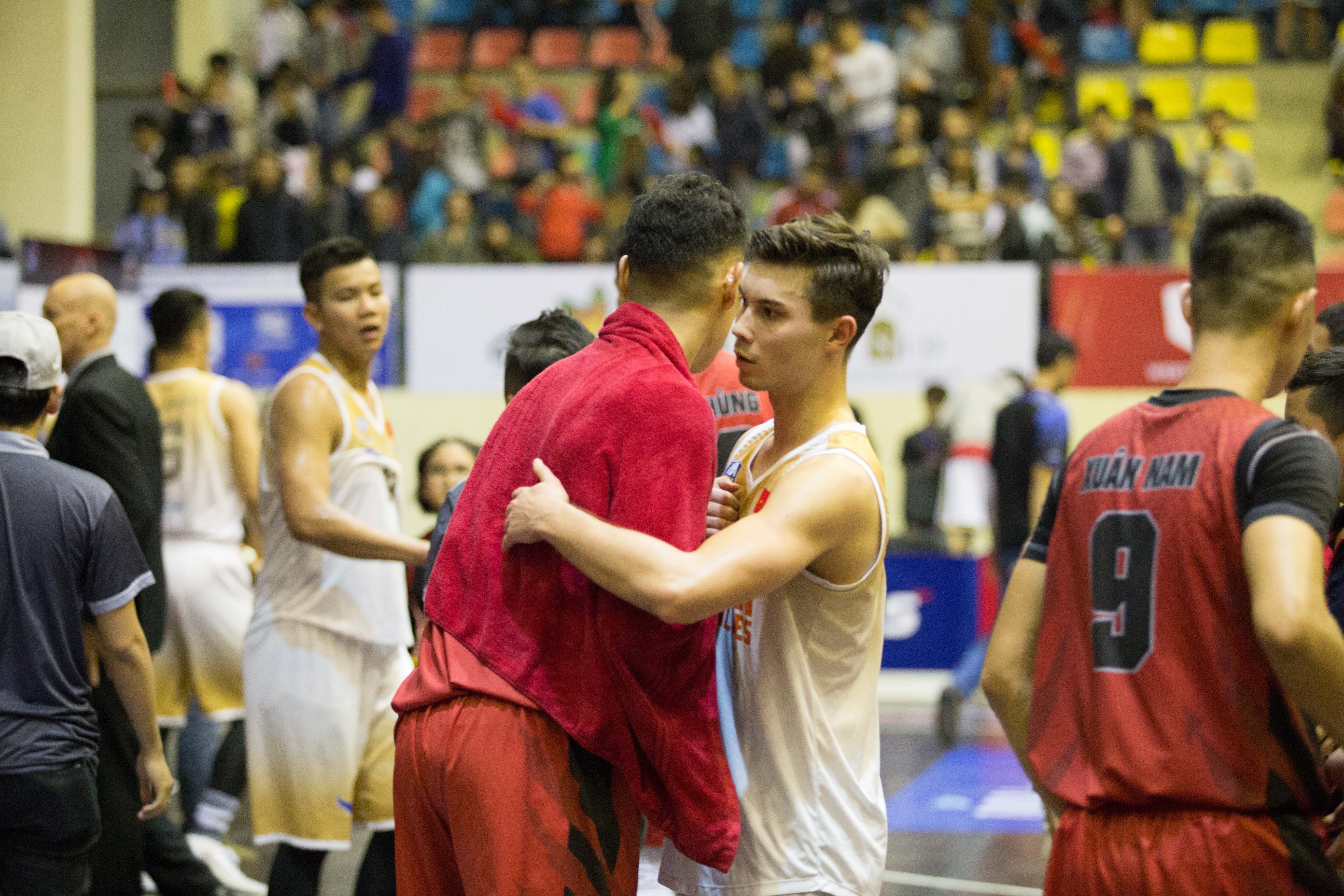 hanoi buffaloes thua thanglong warriors anh 9