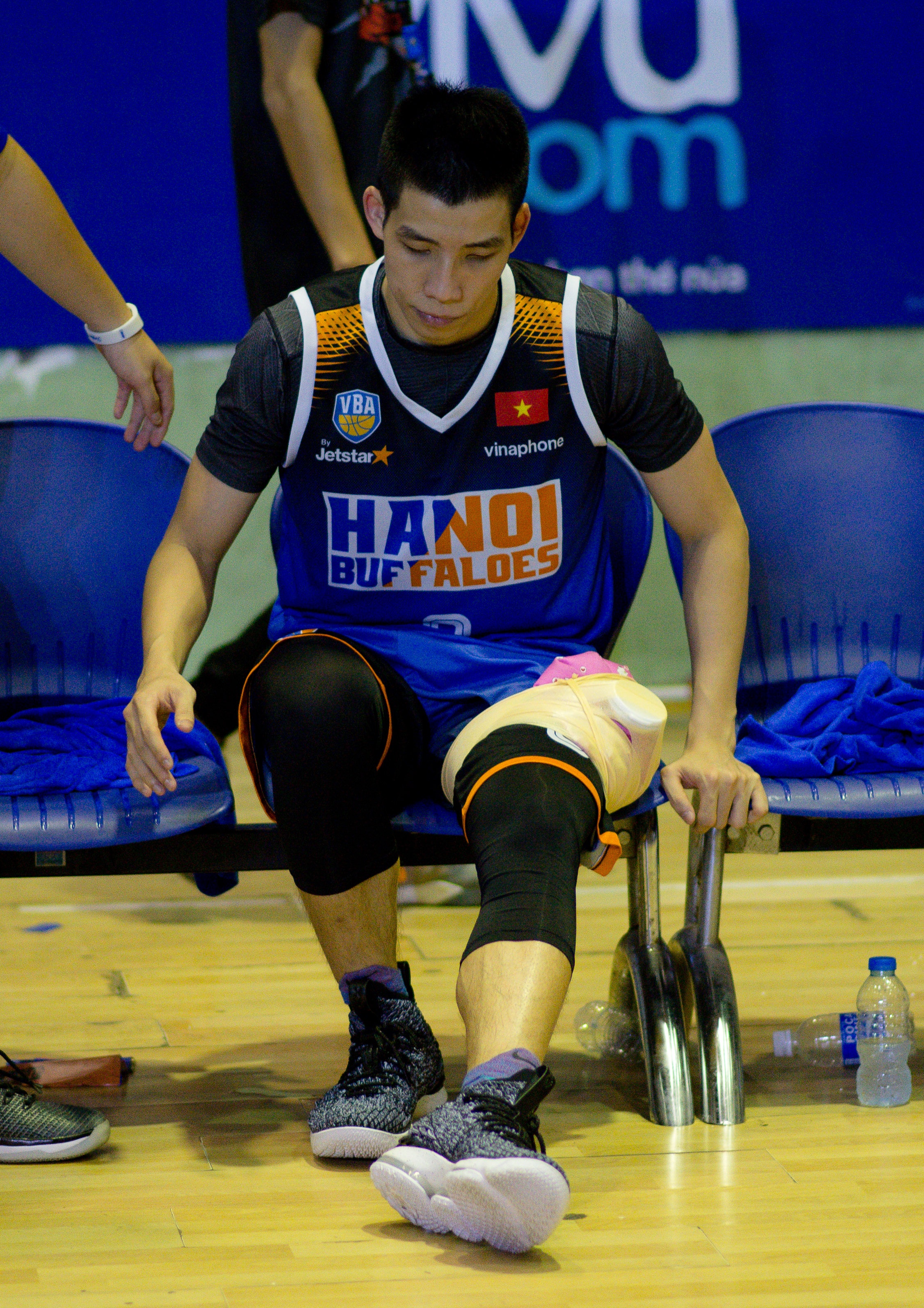 hanoi buffaloes thua thanglong warriors anh 5