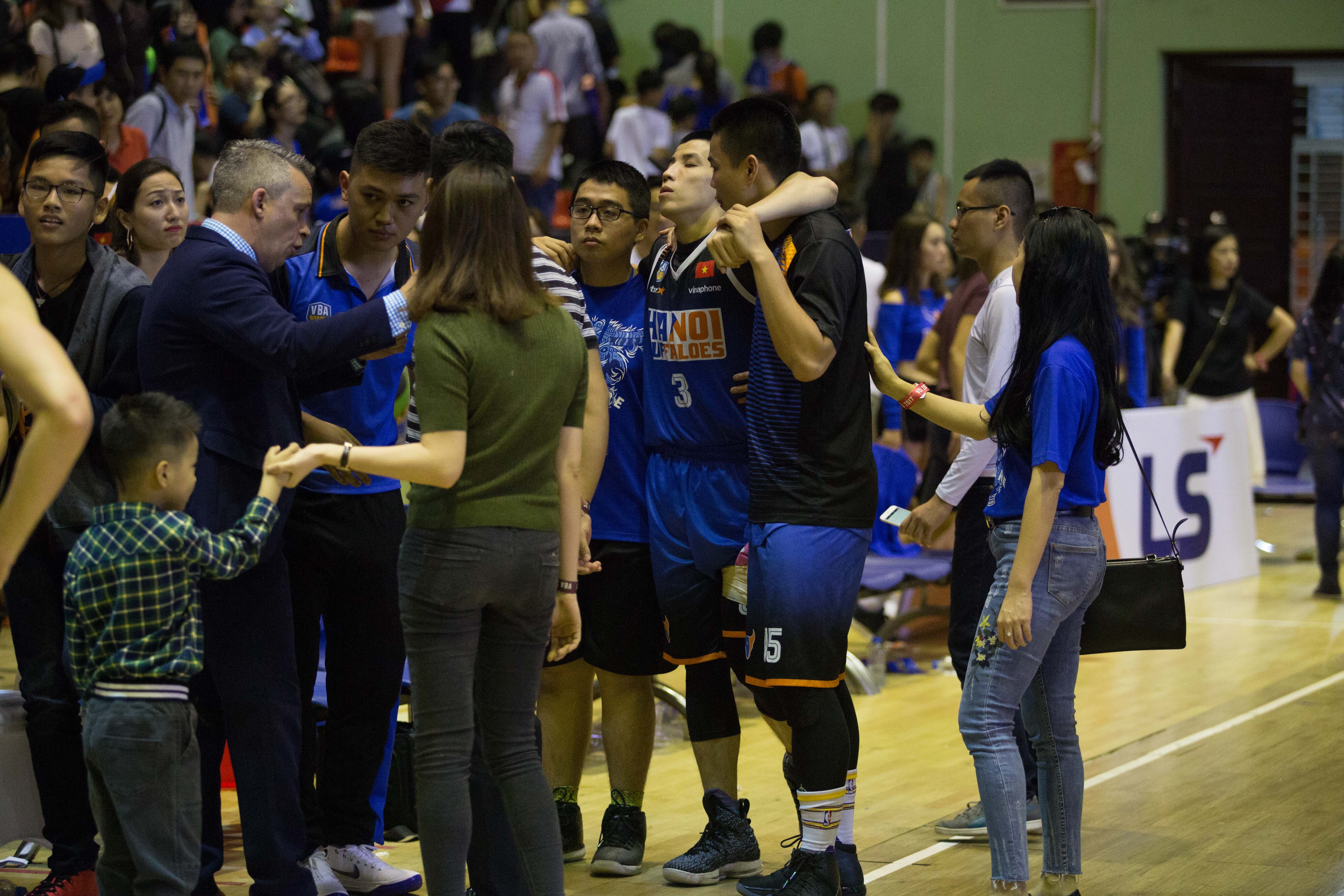 hanoi buffaloes thua thanglong warriors anh 8