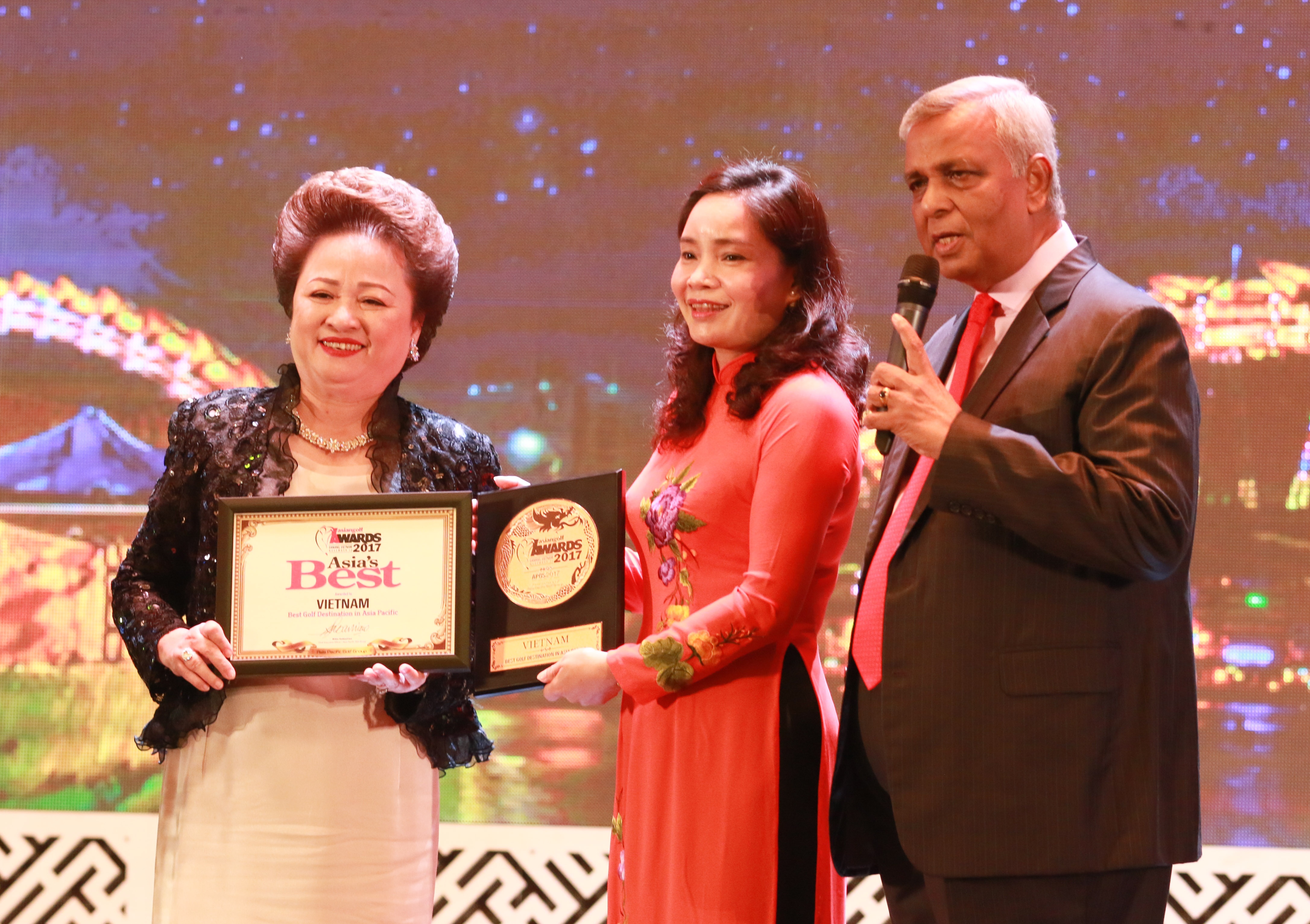 viet nam nhan giai thuong golf anh 1