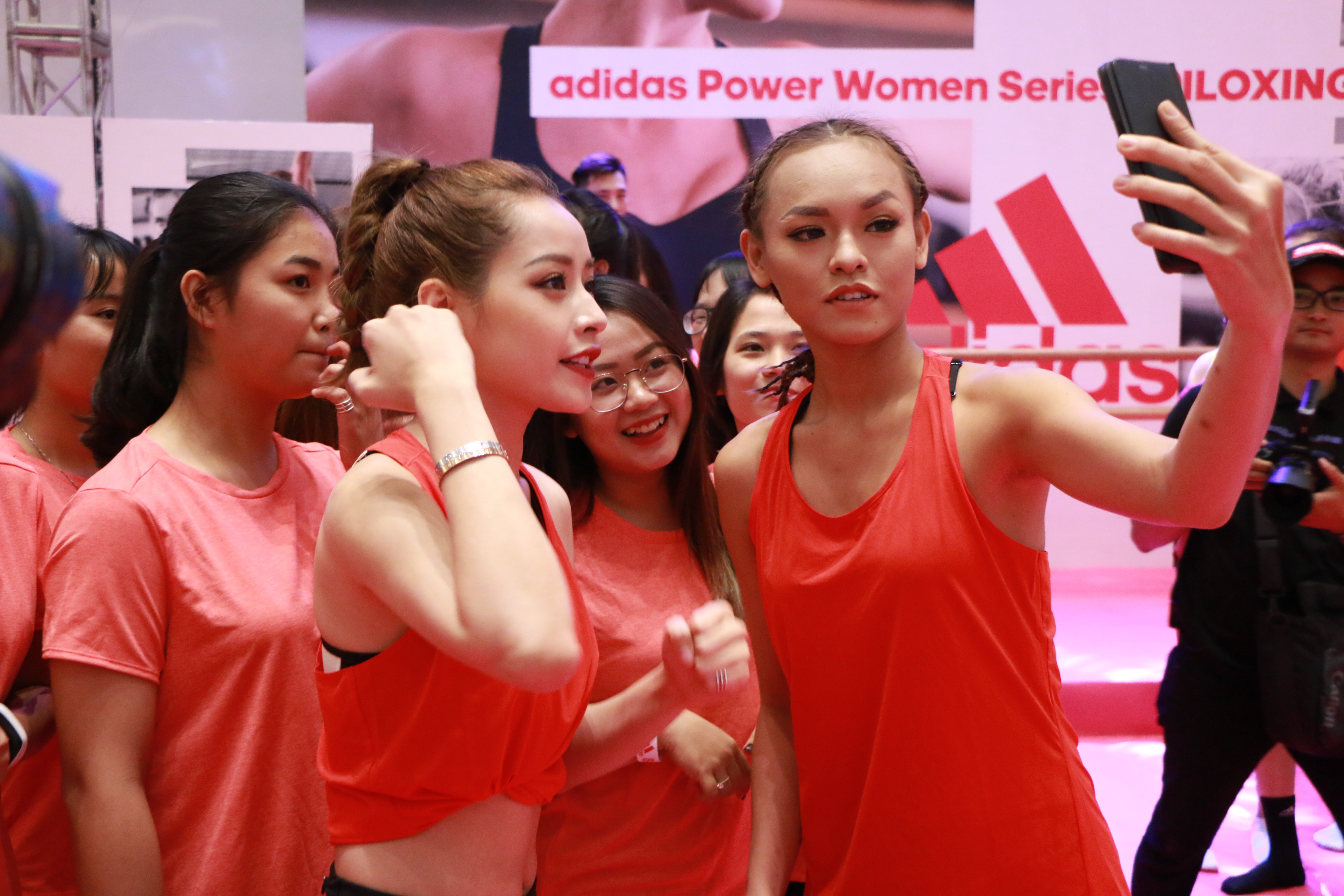 chi pu bieu dien the thao anh 5