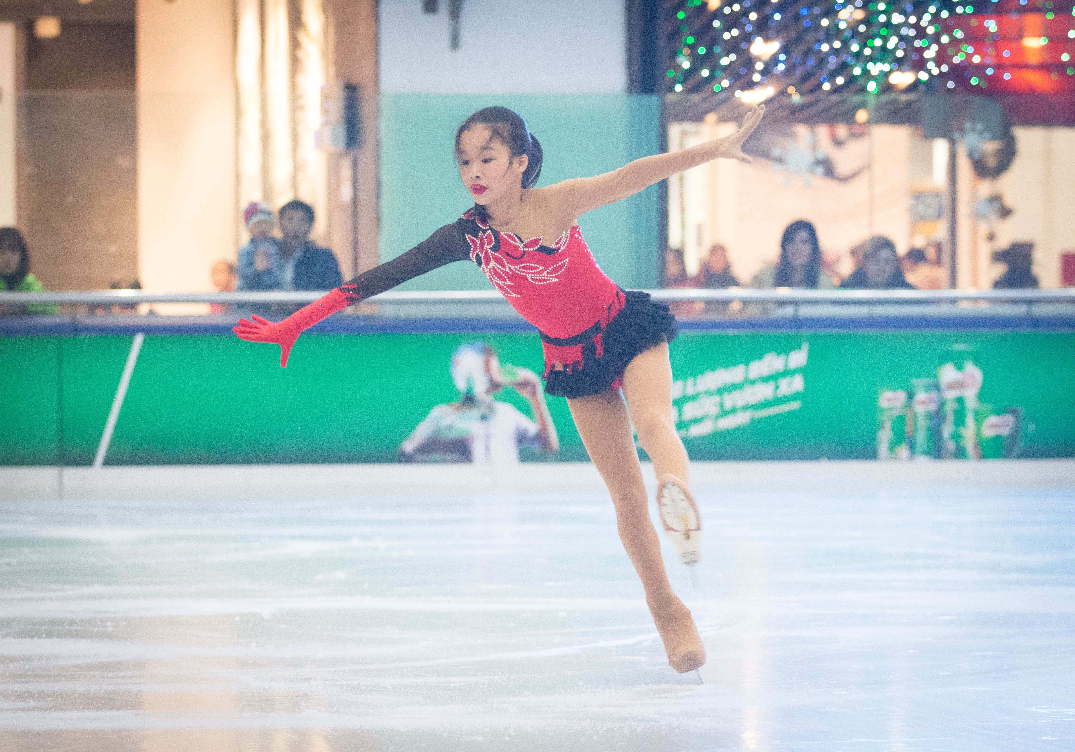 trượt băng trần khánh linh ảnh 1 truot bang tran khanh linh anh 1