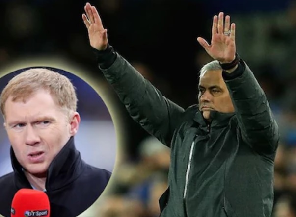 Mourinho: 'Paul Scholes chi biet chi trich ma thoi' hinh anh