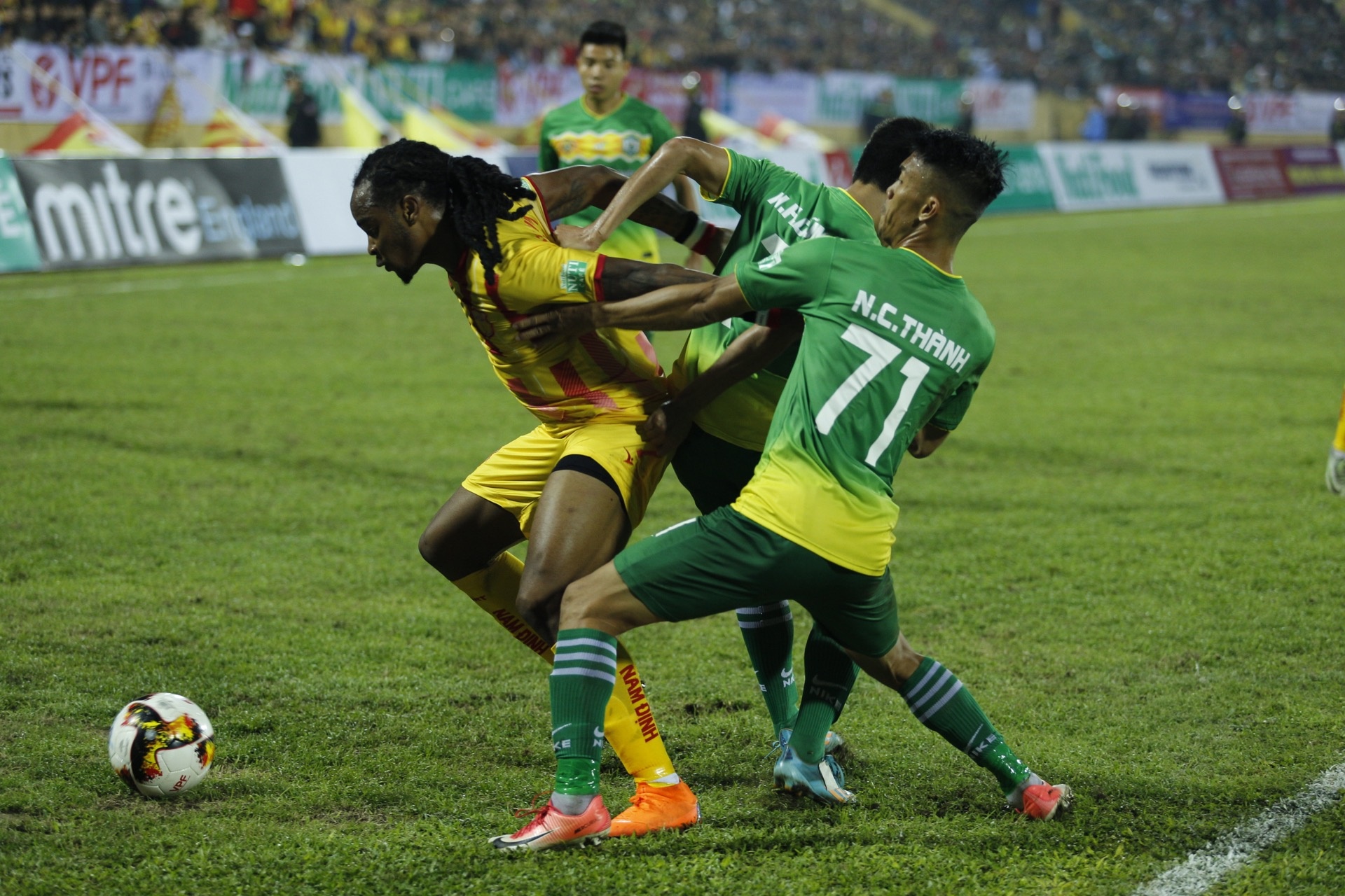 nam dinh v.league anh 2