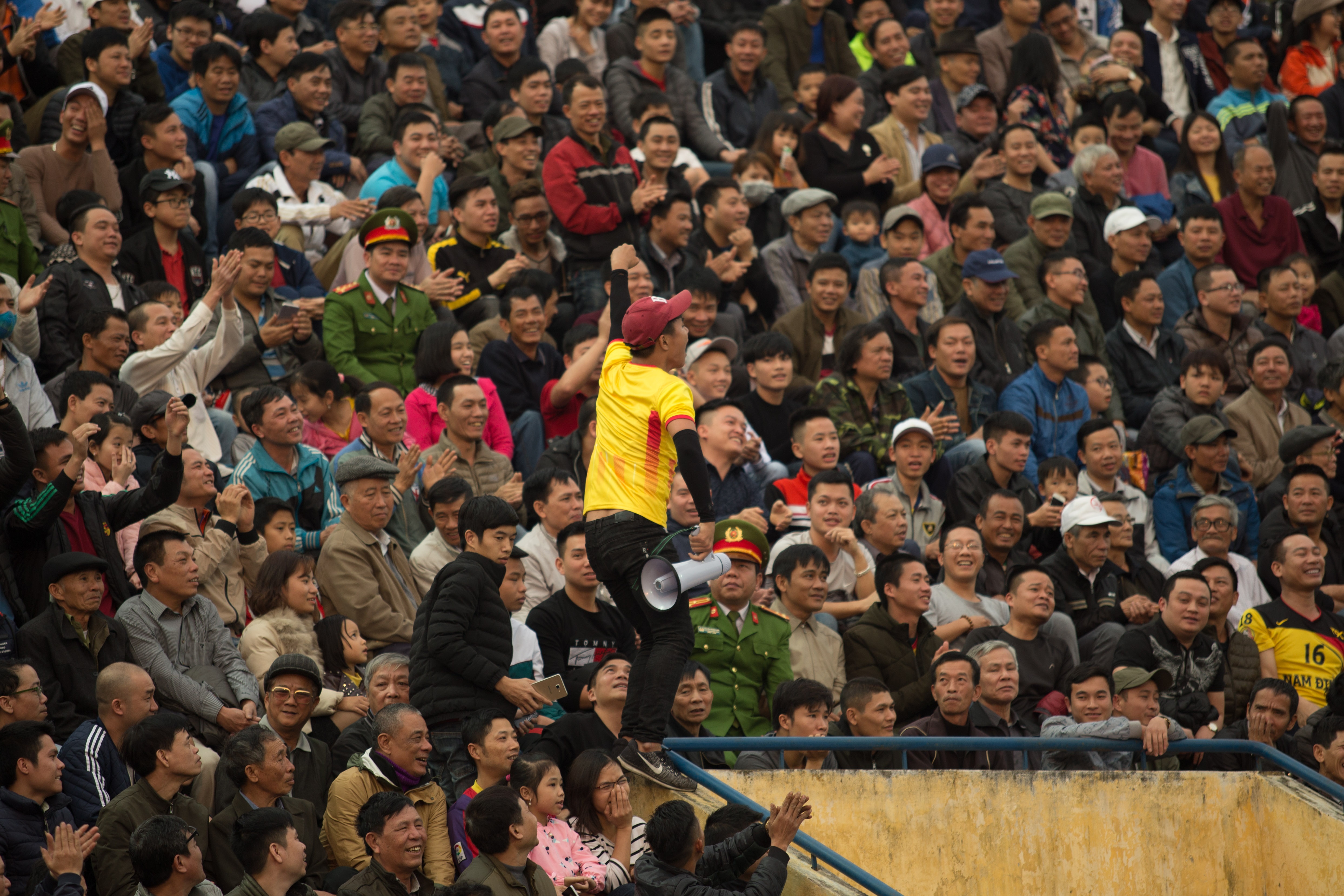 bong da nam dinh anh 6