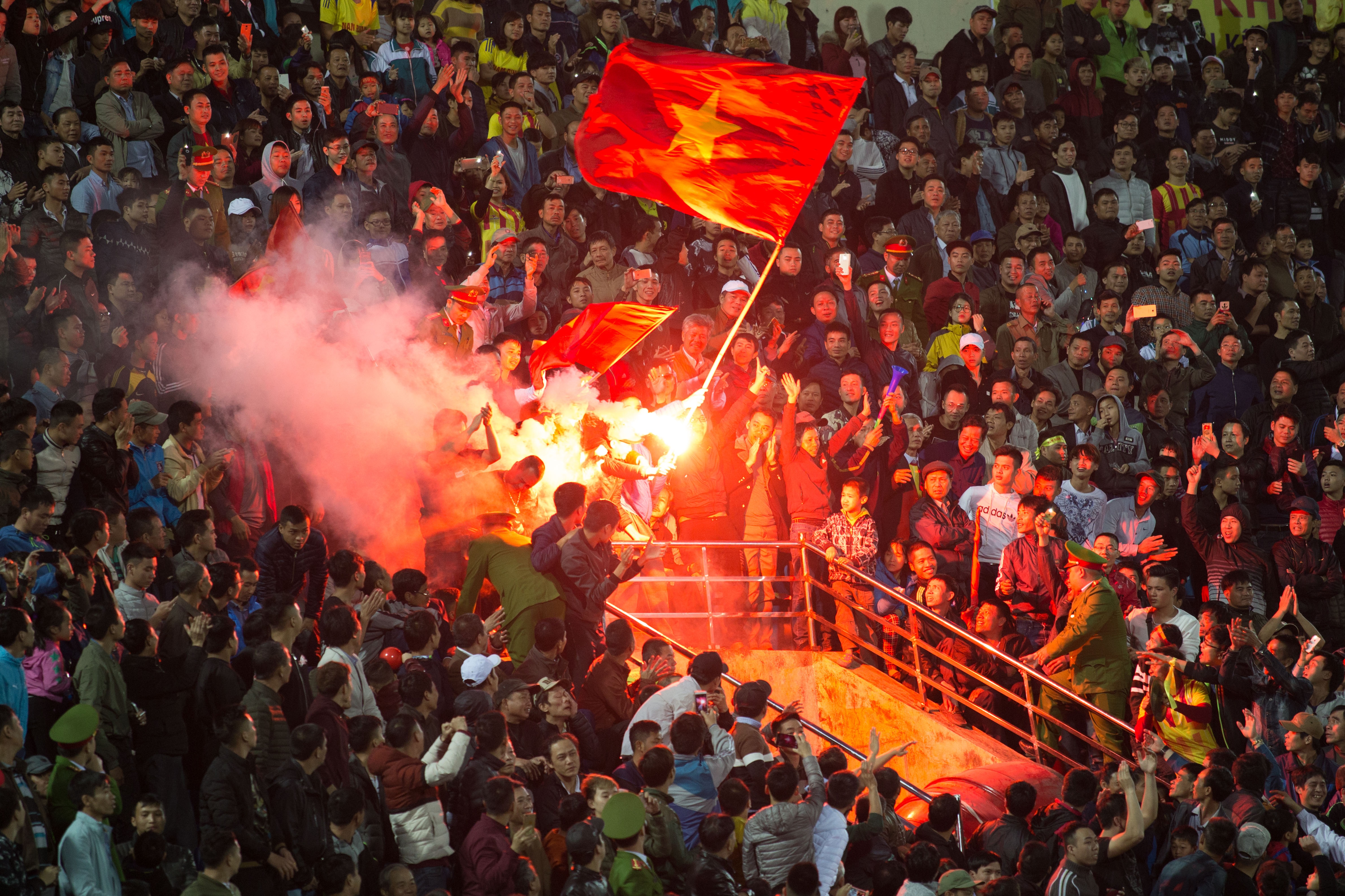 bong da nam dinh anh 8