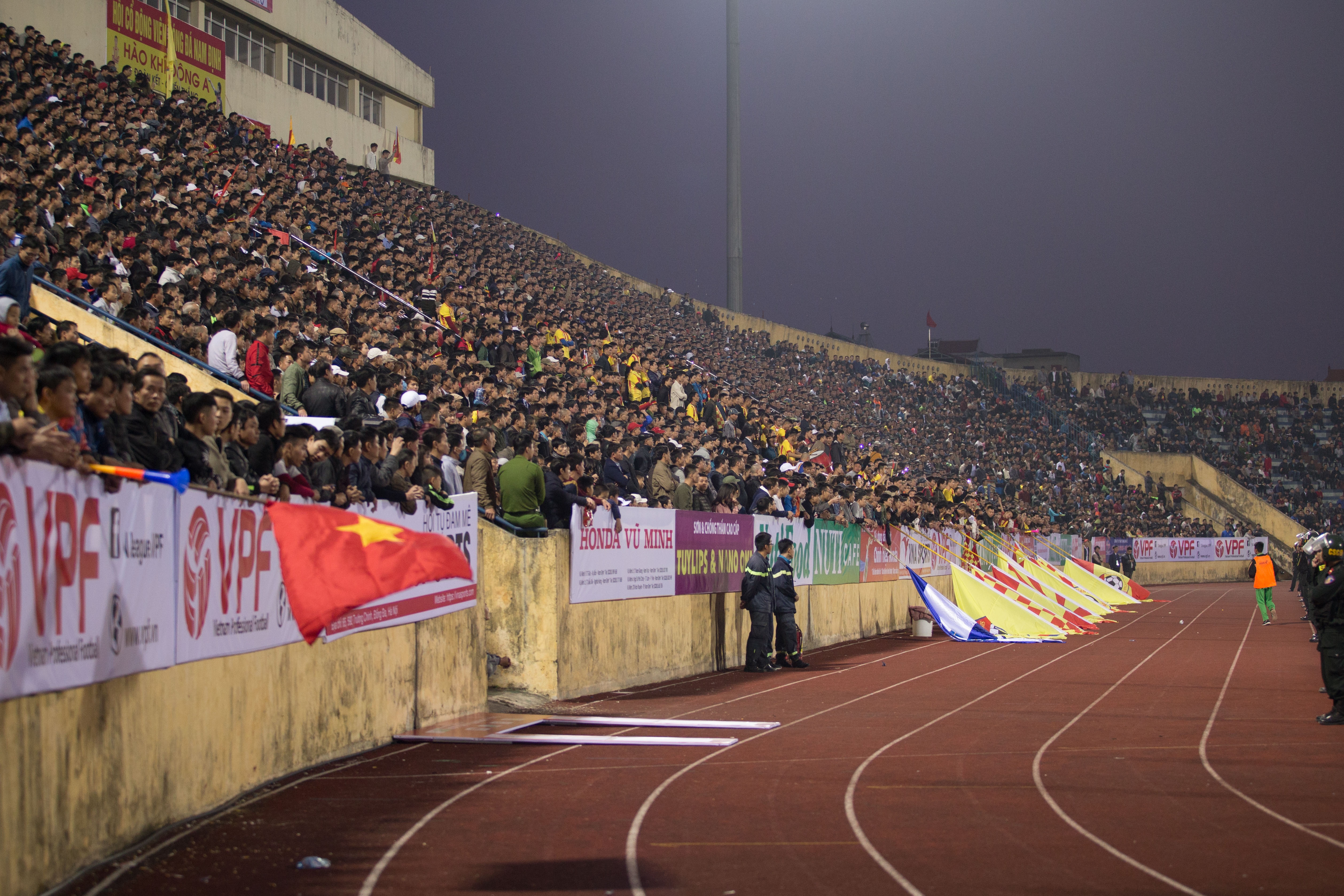 bong da nam dinh anh 9