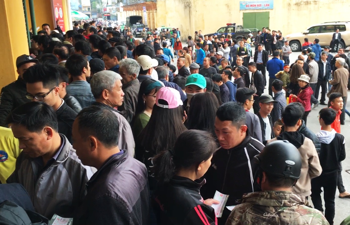 bong da nam dinh anh 1