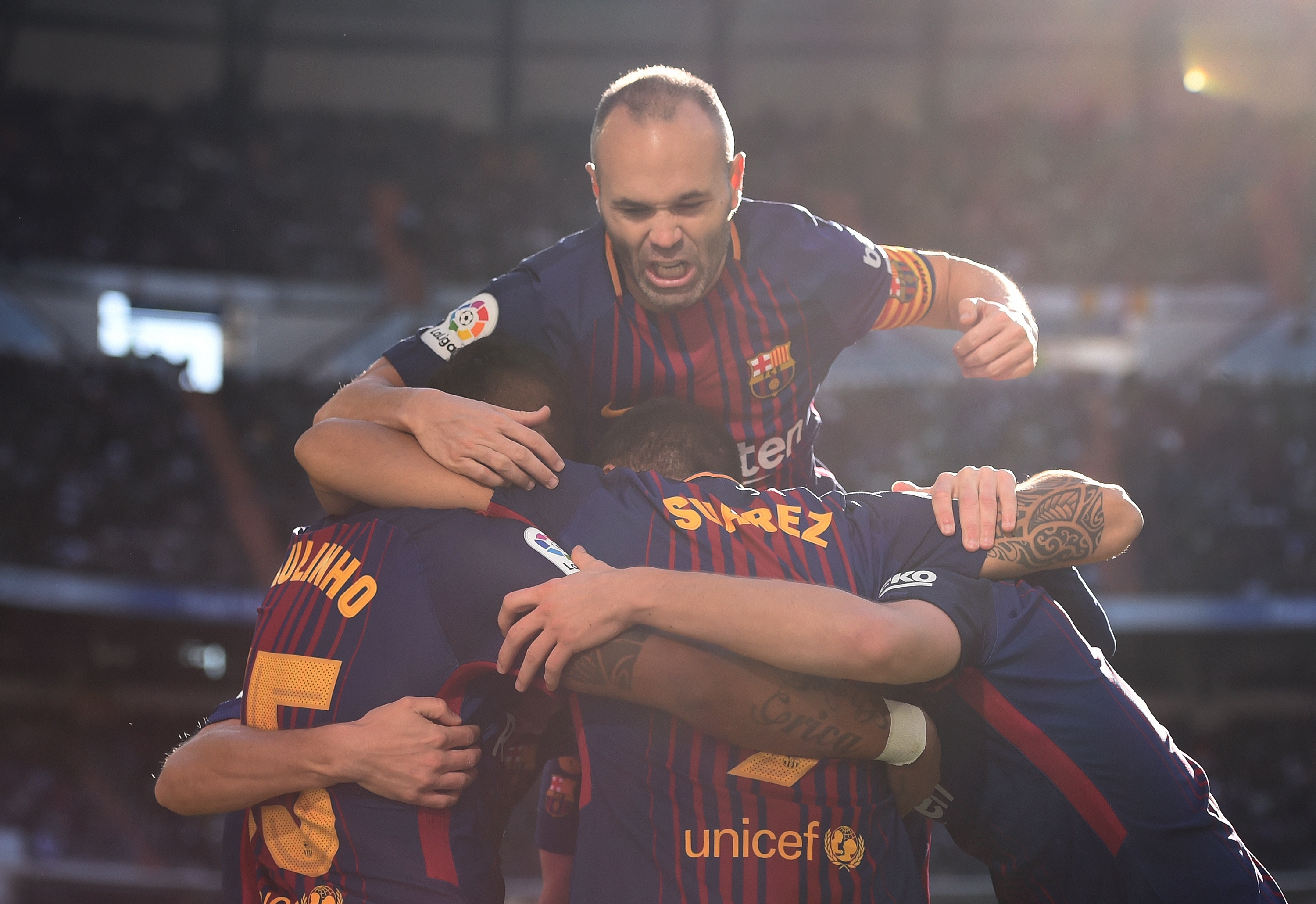 Nhung cau thu co the roi Barca he toi: Nhieu cai ten quen thuoc hinh anh
