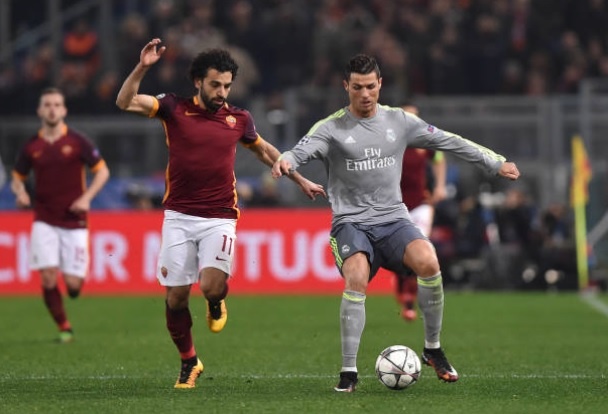 ronaldo muon ky hop dong voi salah anh 1