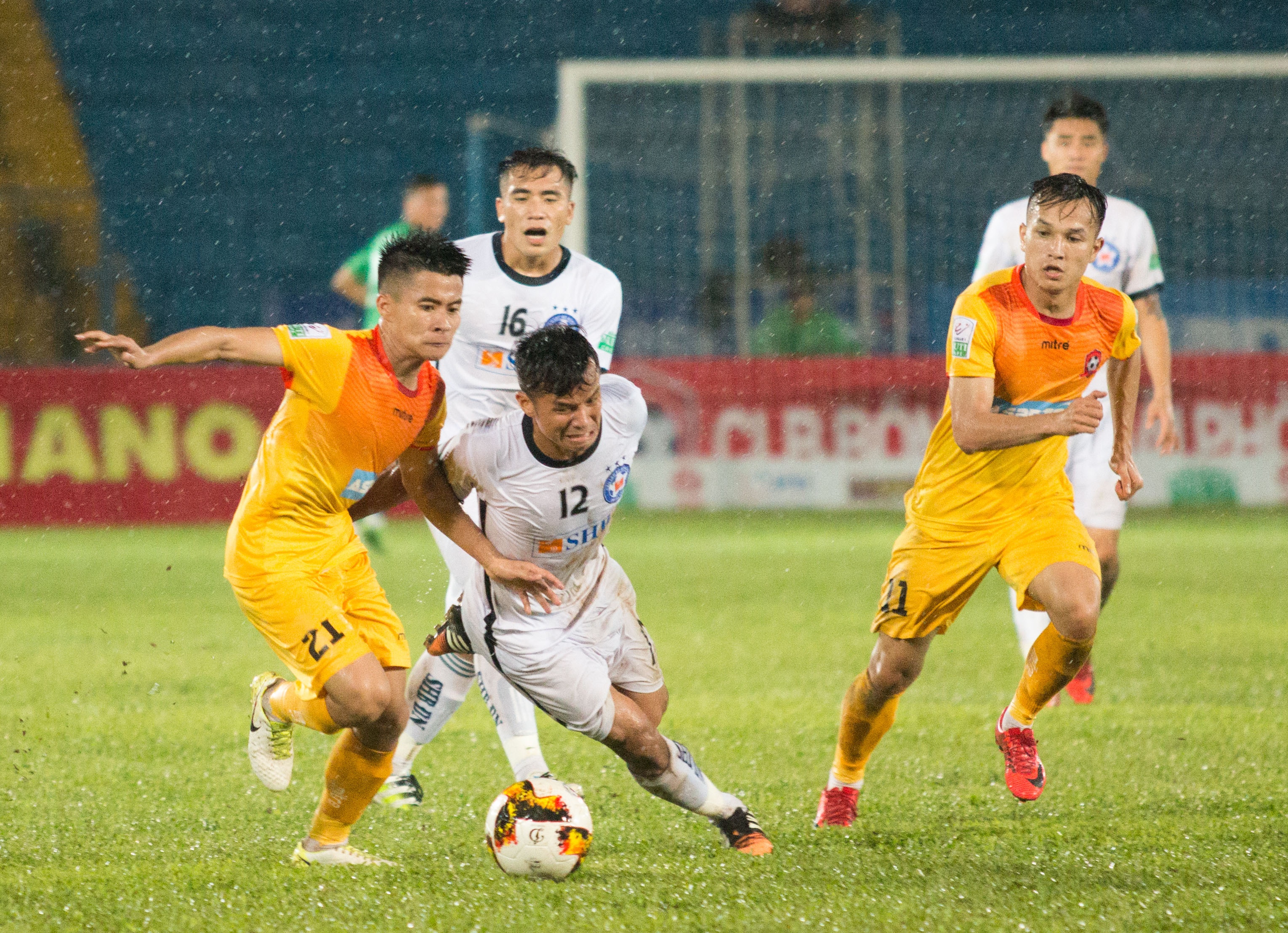 hai phong vs da nang anh 4