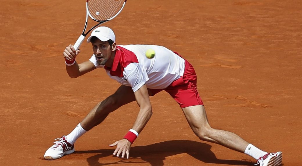 Djokovic lai thua soc truoc tay vot kem nhieu bac tren bang xep hang hinh anh