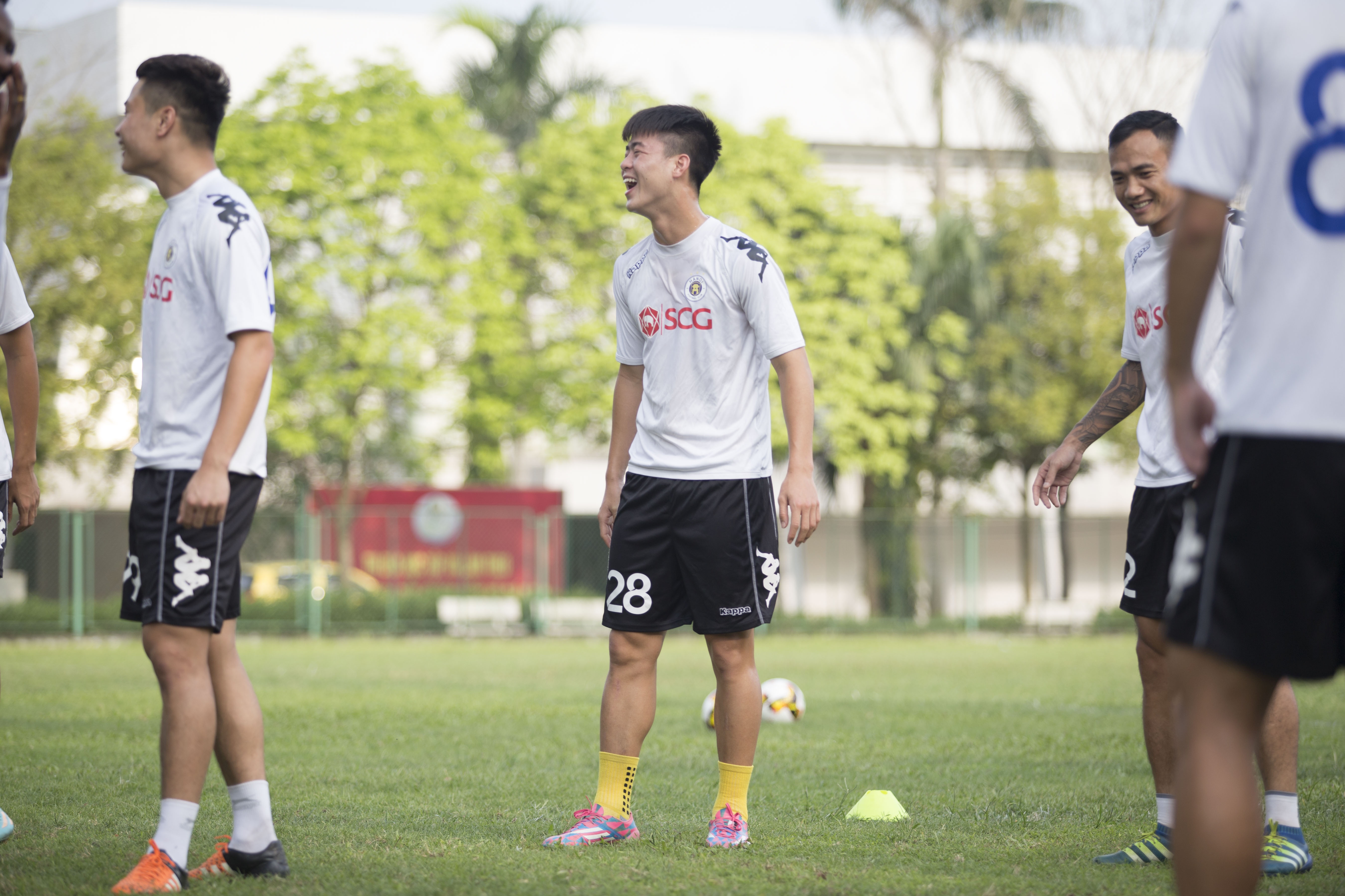 hlv chu dinh nghiem clb ha noi anh 8