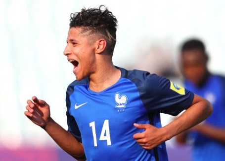 Sao tre danh bai Quang Hai, Tien Dung sap du World Cup 2018 hinh anh