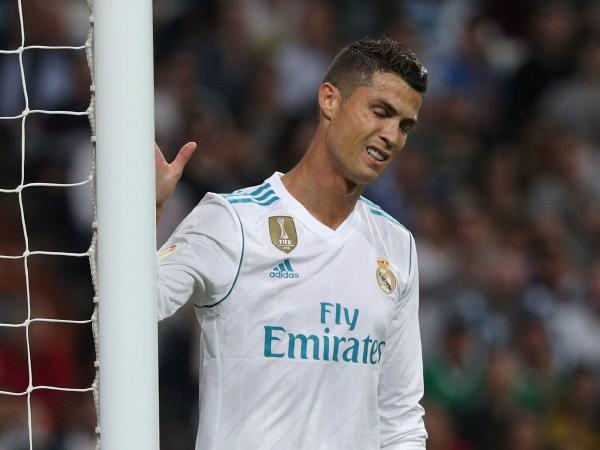 Real Madrid so Liverpool vi loi nguyen voi bong da Anh? hinh anh