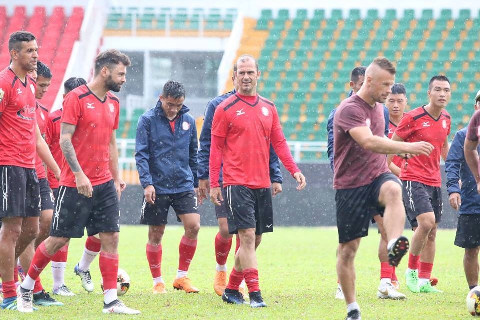 Vua pha luoi giai chau A lam hoc tro HLV Miura anh 1