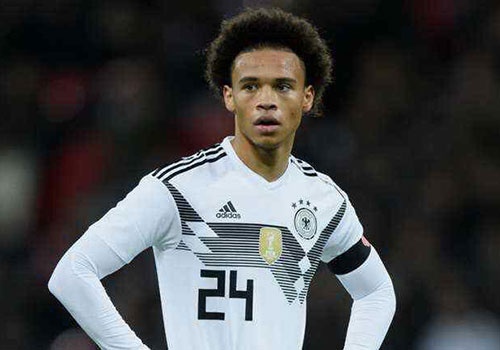 Fan phan ung du doi voi quyet dinh loai Sane cua HLV Loew hinh anh