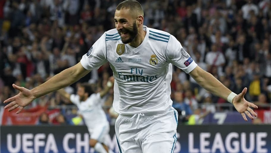 Benzema goi ban thang vao luoi Liverpool la 'lam viec cham chi' hinh anh