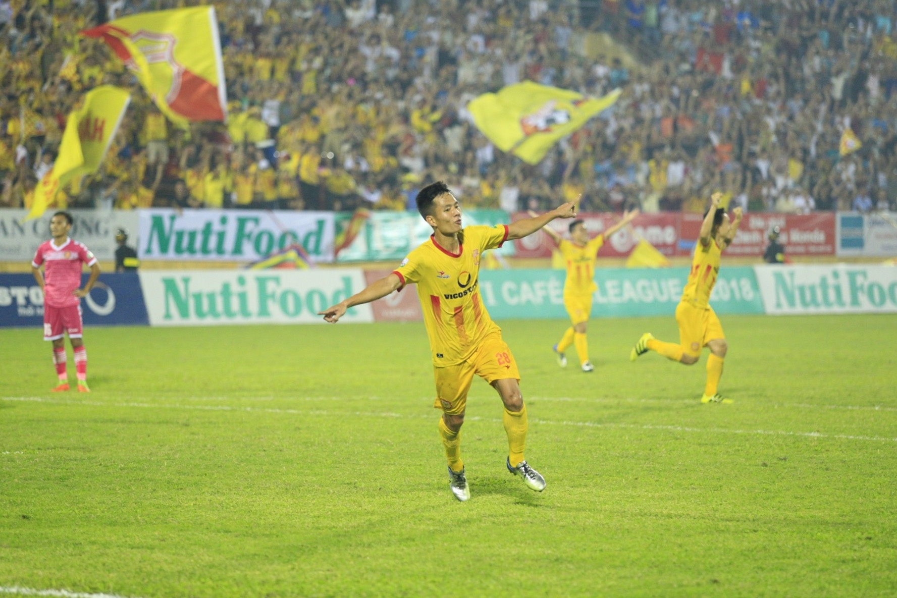 nam dinh sai gon anh 6