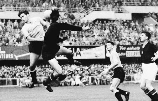 nga a rap xe ut anh 4