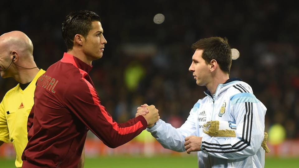 Ronaldo va Messi co the dung do o tu ket World Cup hinh anh