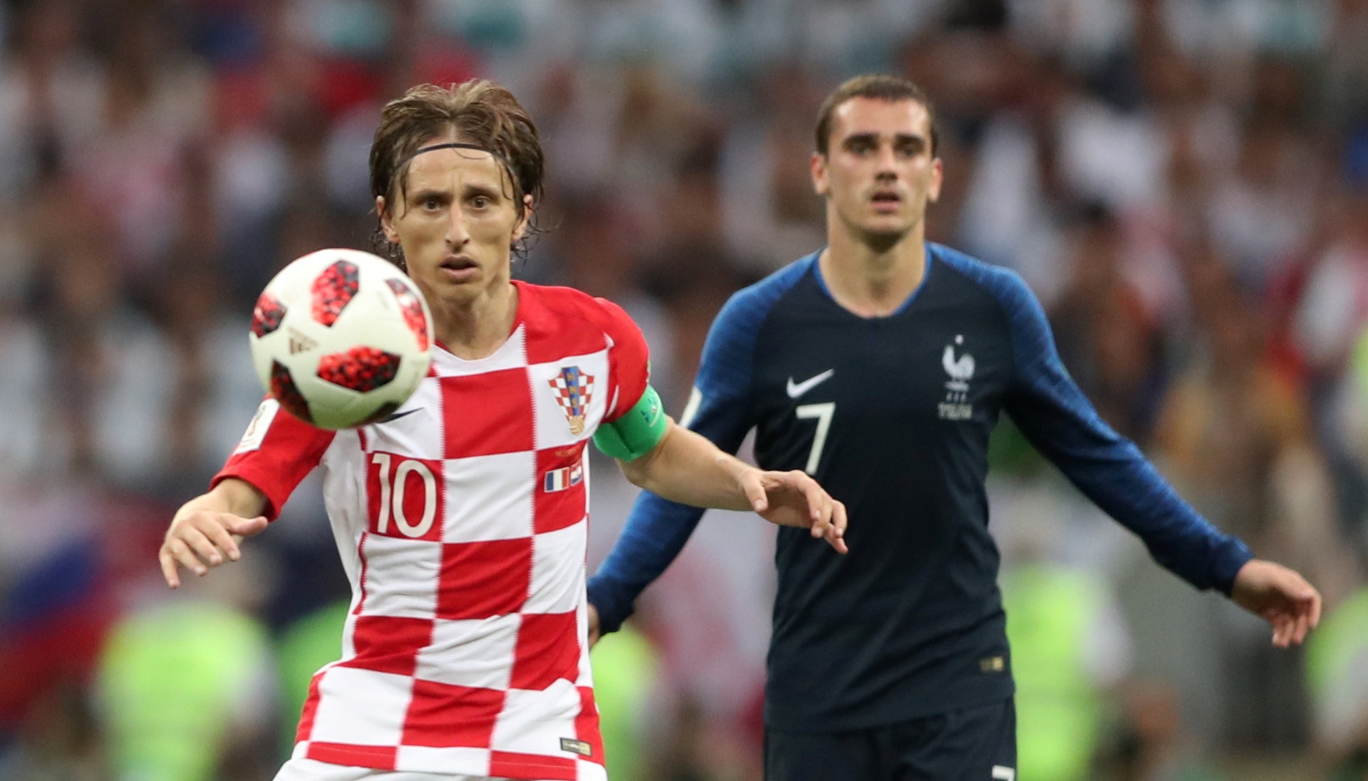 qua bong vang ronaldo anh 1