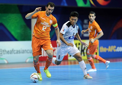 Thua 2-4, CLB Thai Son Nam gianh vi tri a quan giai futsal CLB chau A hinh anh